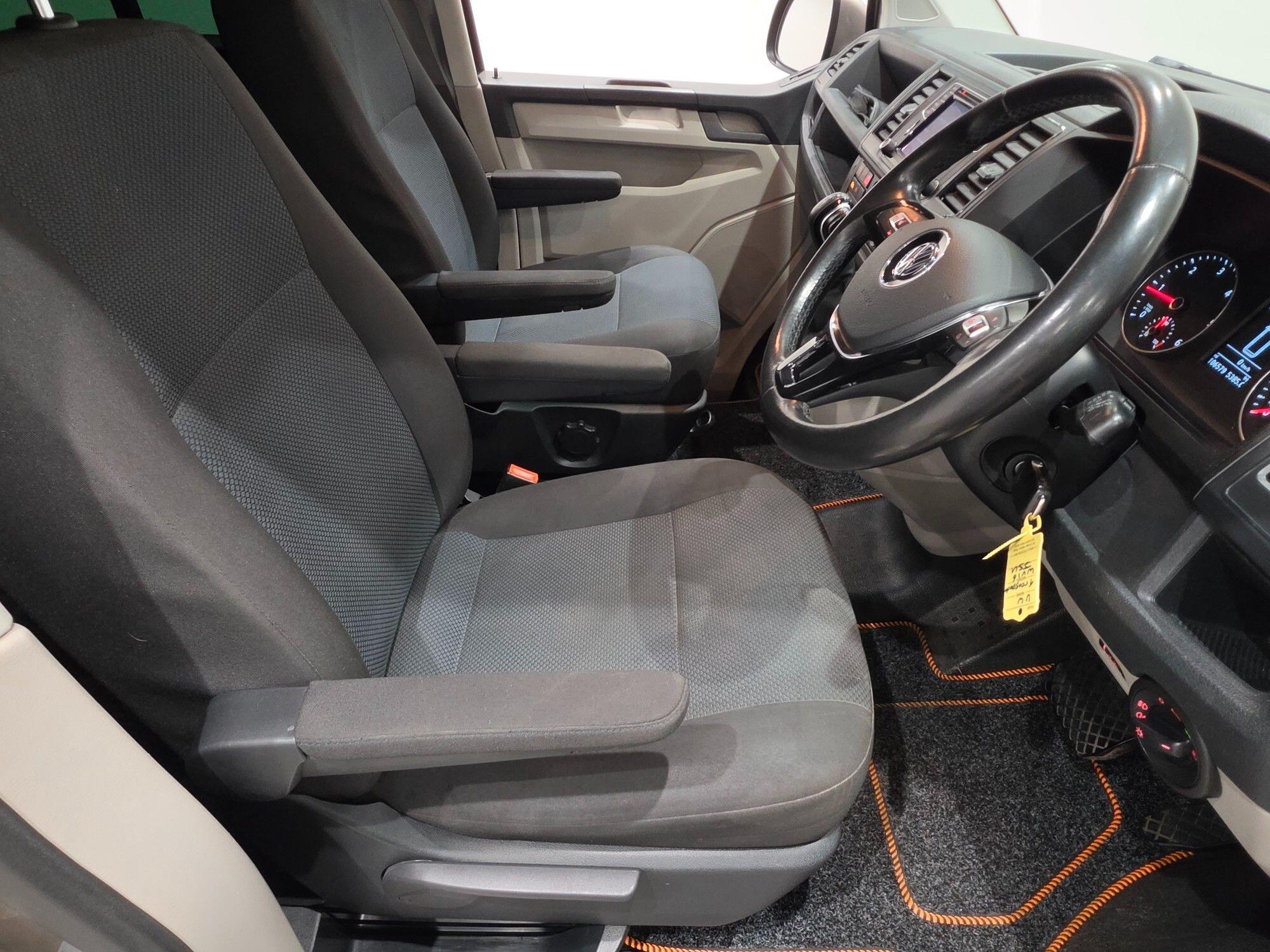 Volkswagen Transporter view 99