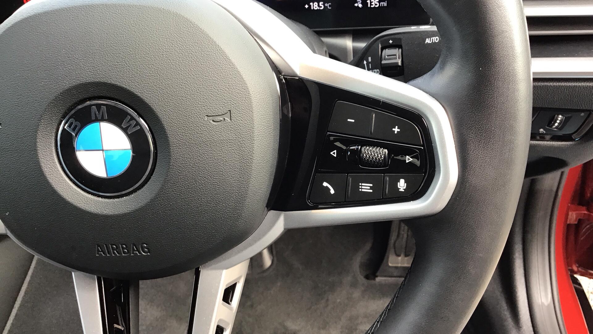 BMW i4 view 18