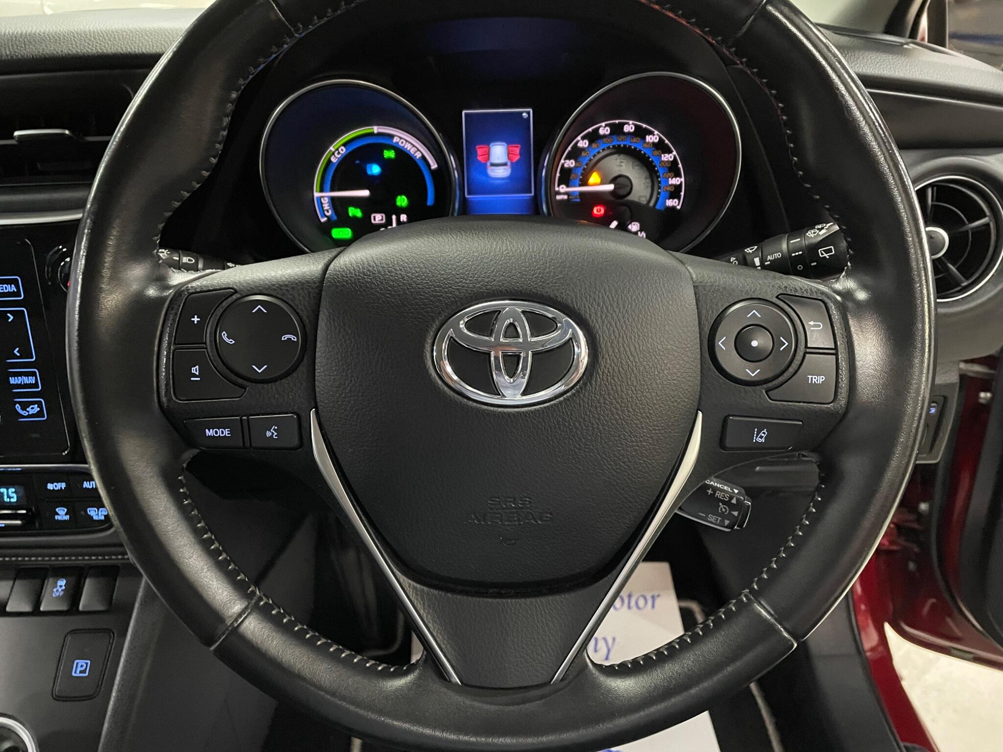 Toyota Auris view 13