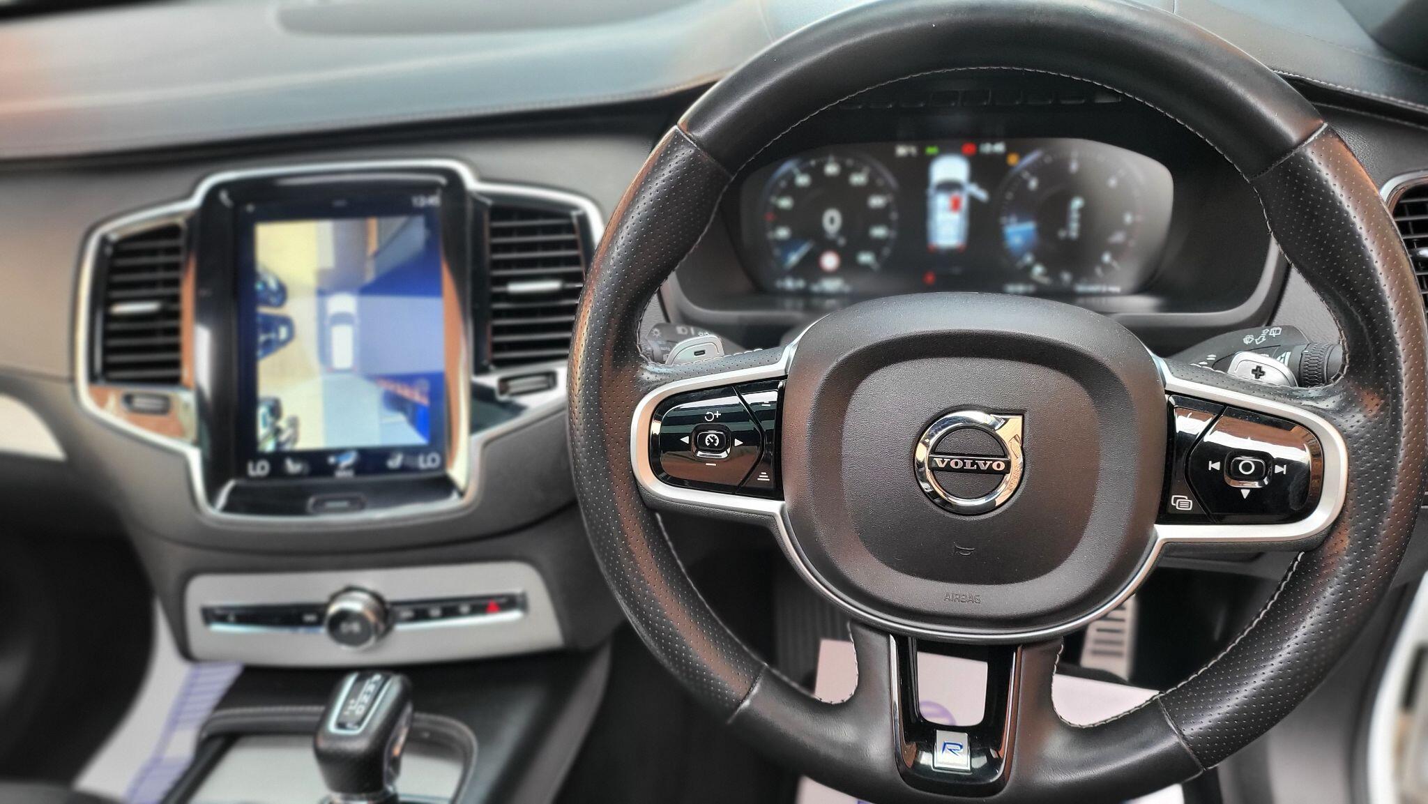Volvo XC90 view 34