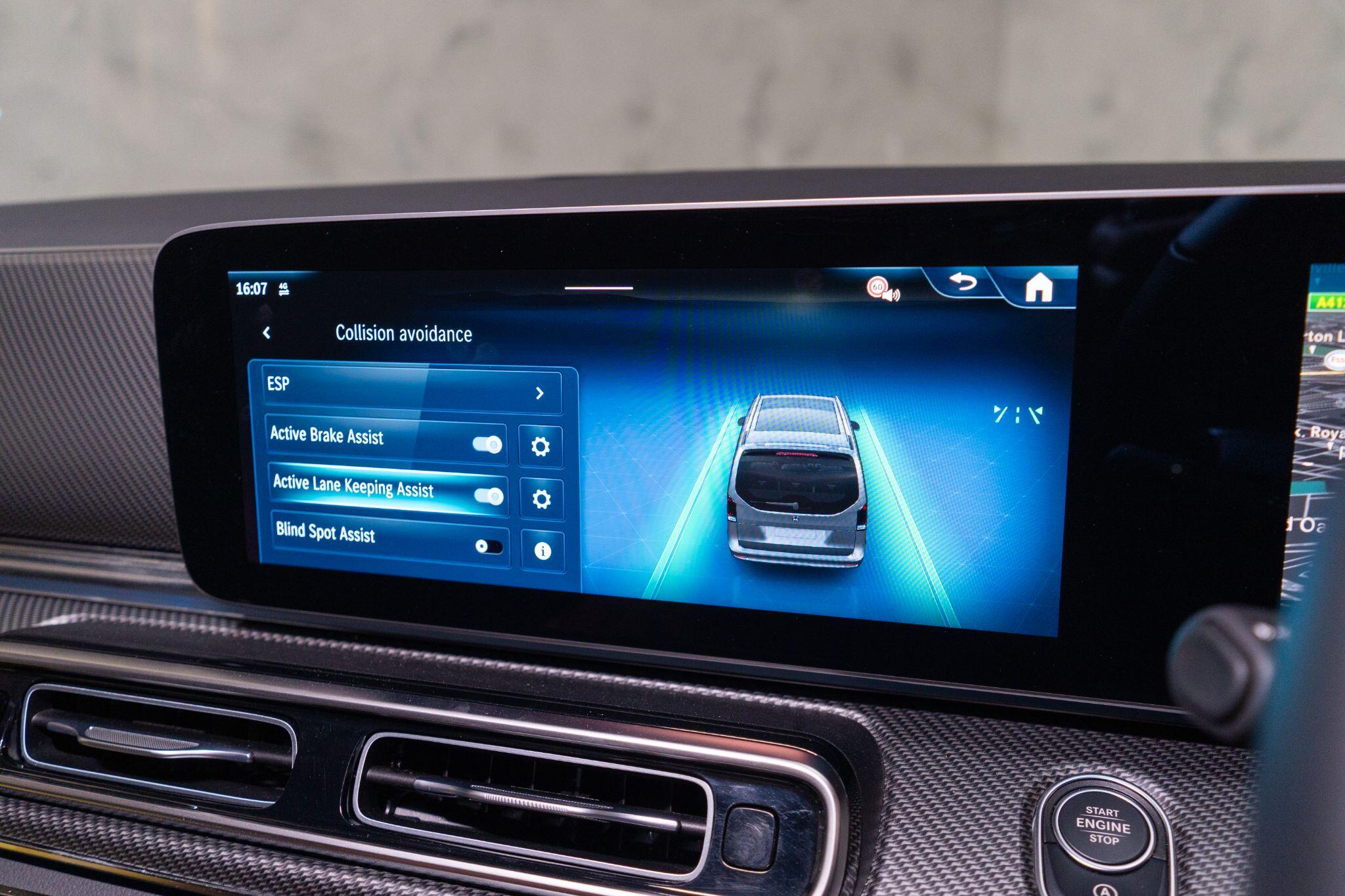 Mercedes-Benz V-Class view 27