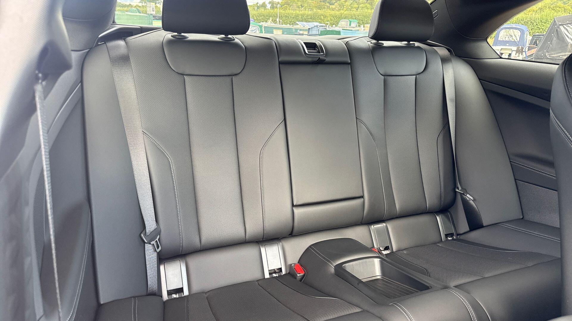 BMW 2 Series view 12