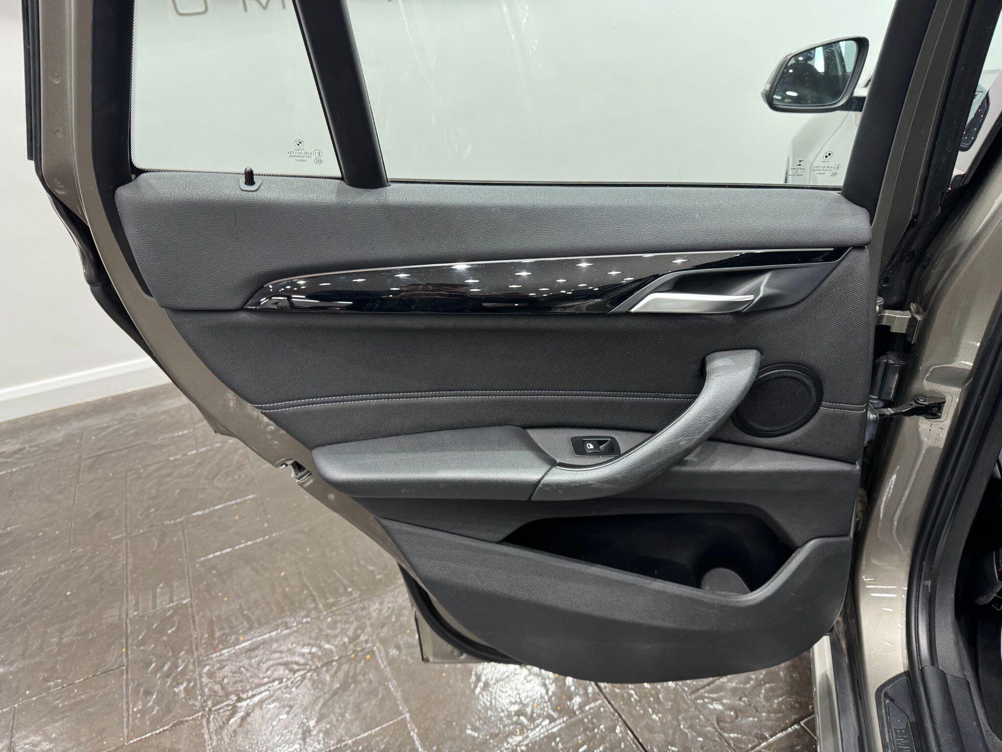 BMW X1 view 29