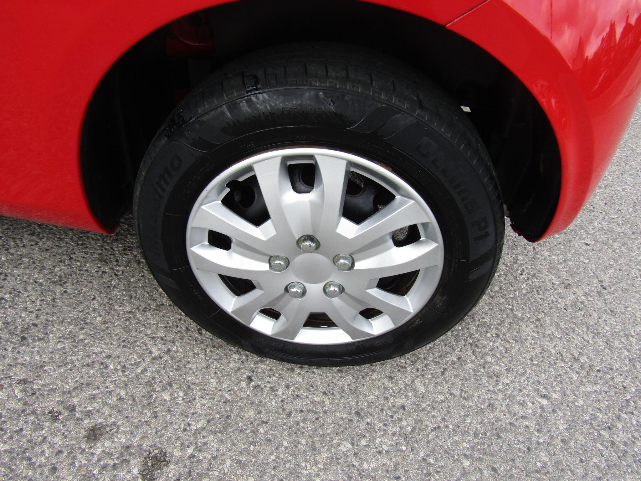 Ford Edge view 17