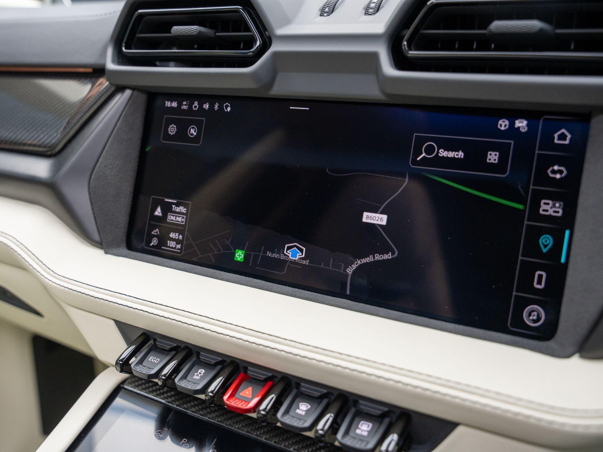 Lamborghini Urus view 20