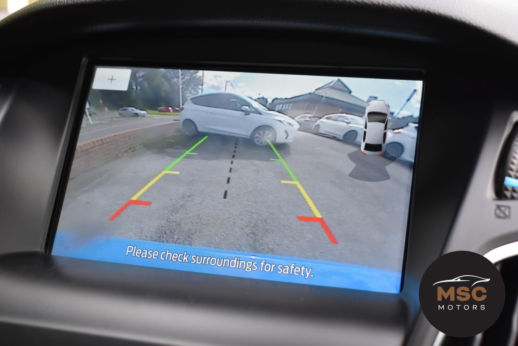 Ford Focus view 46