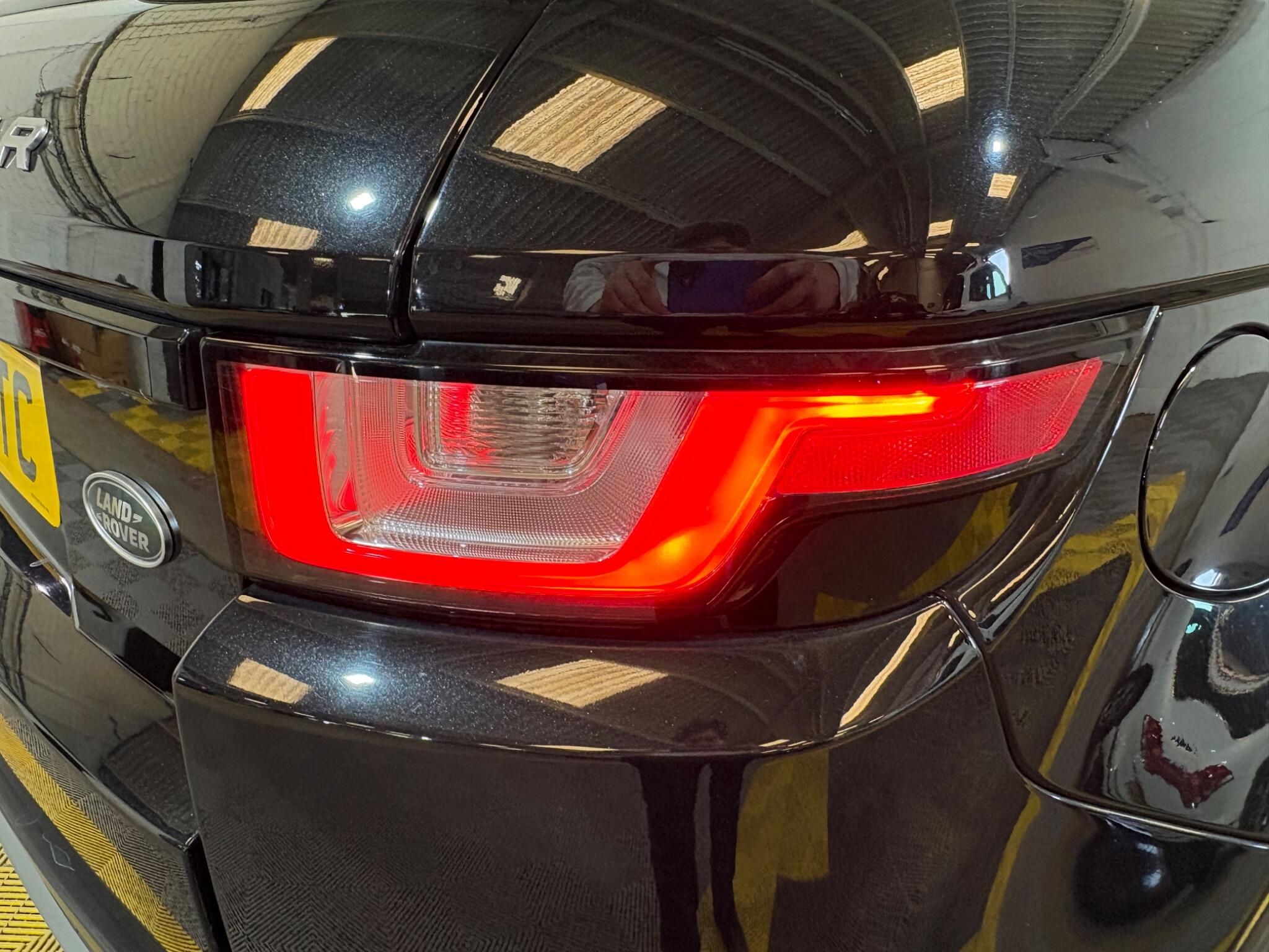 Land Rover Range Rover Evoque view 37