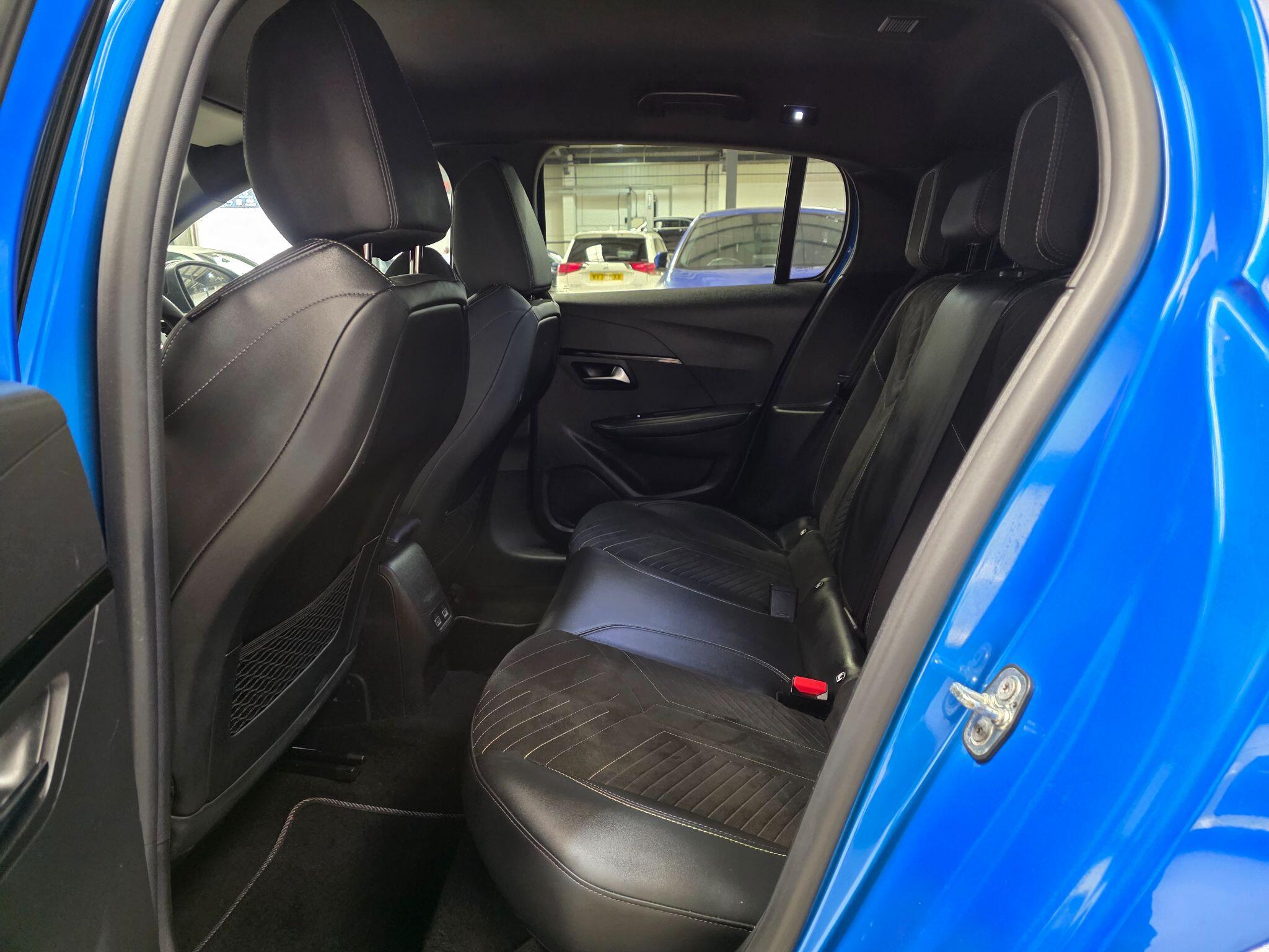 Peugeot 208 view 23