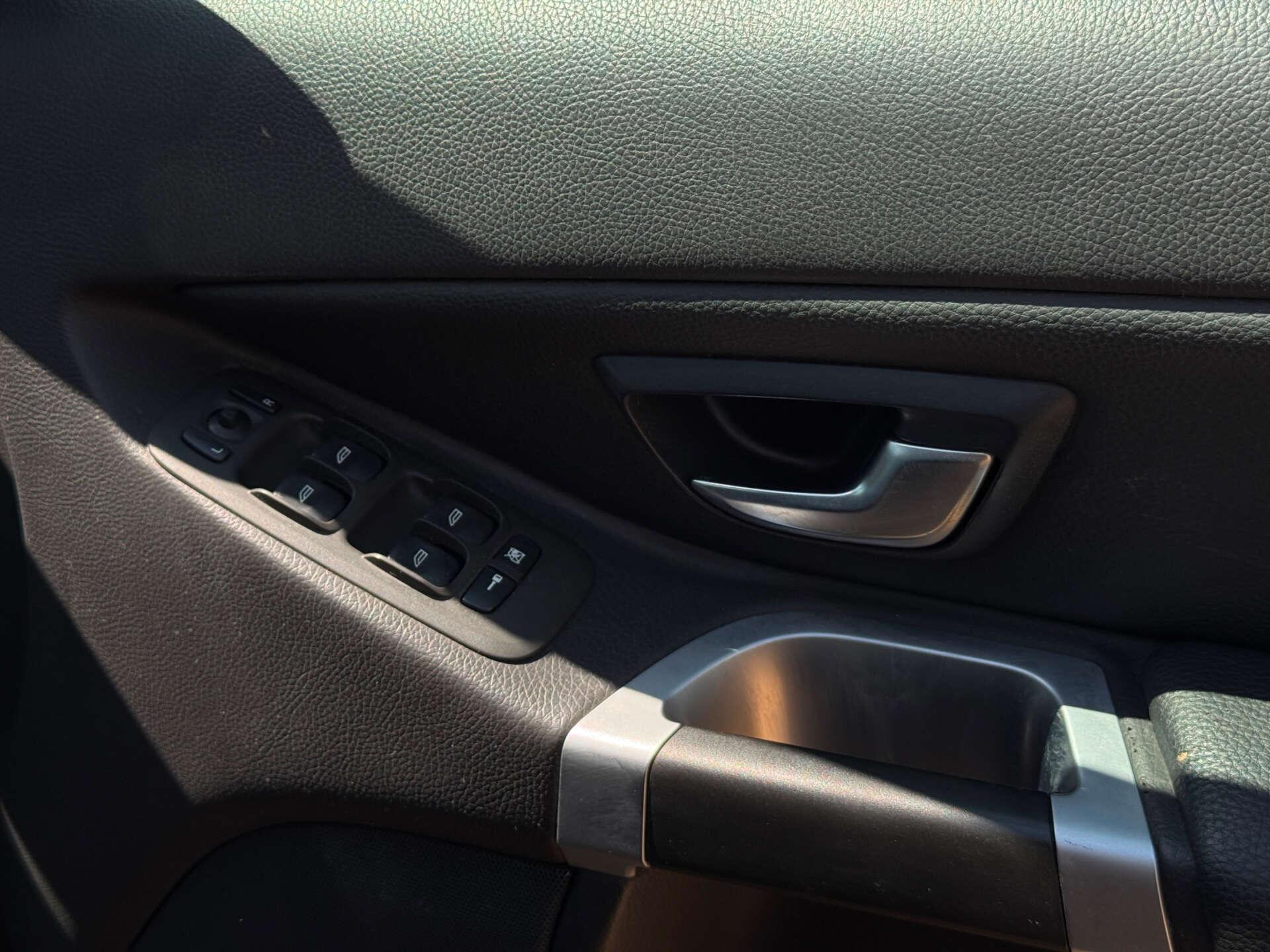 Volvo XC90 view 23