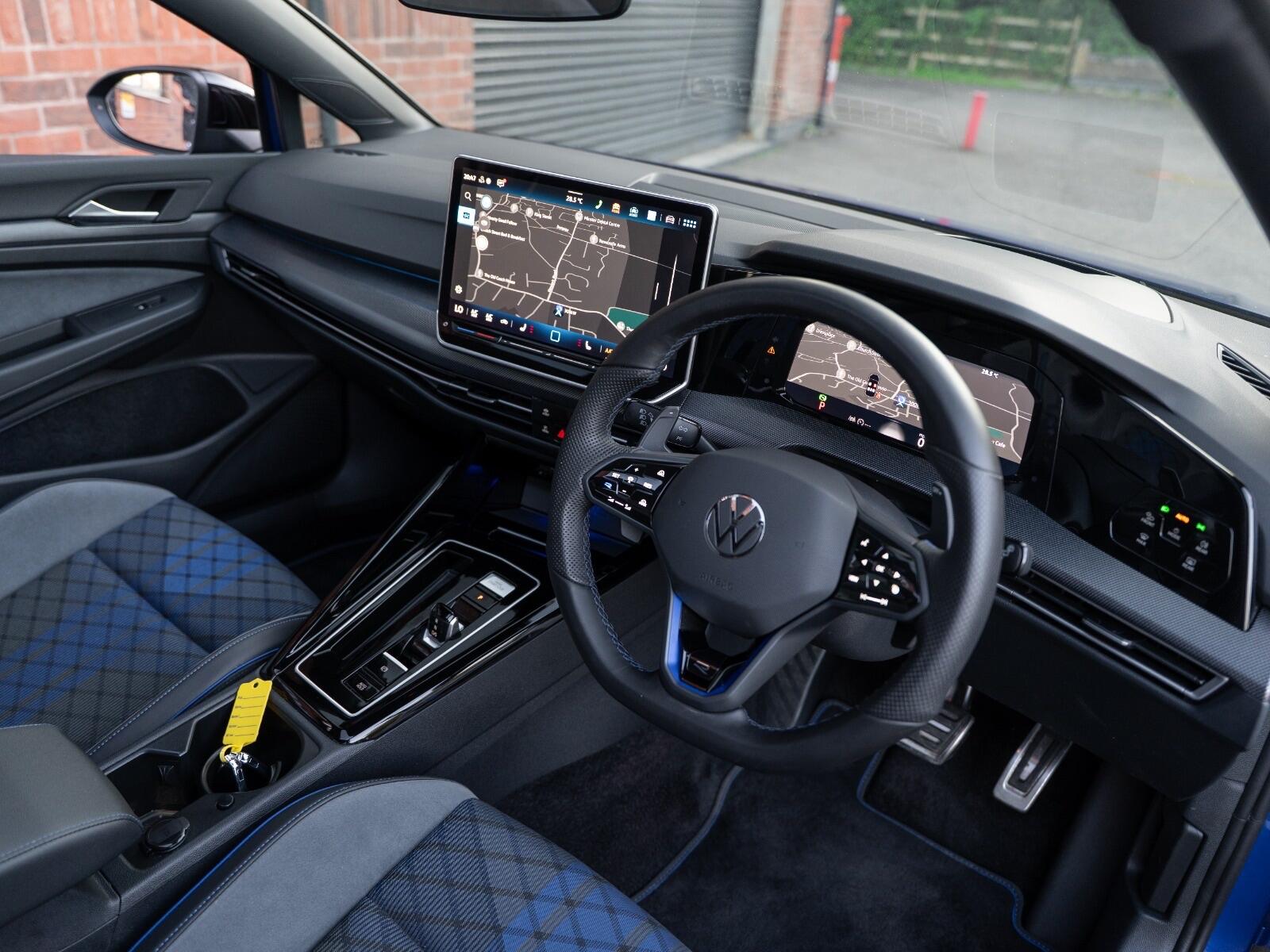 Volkswagen Golf view 41