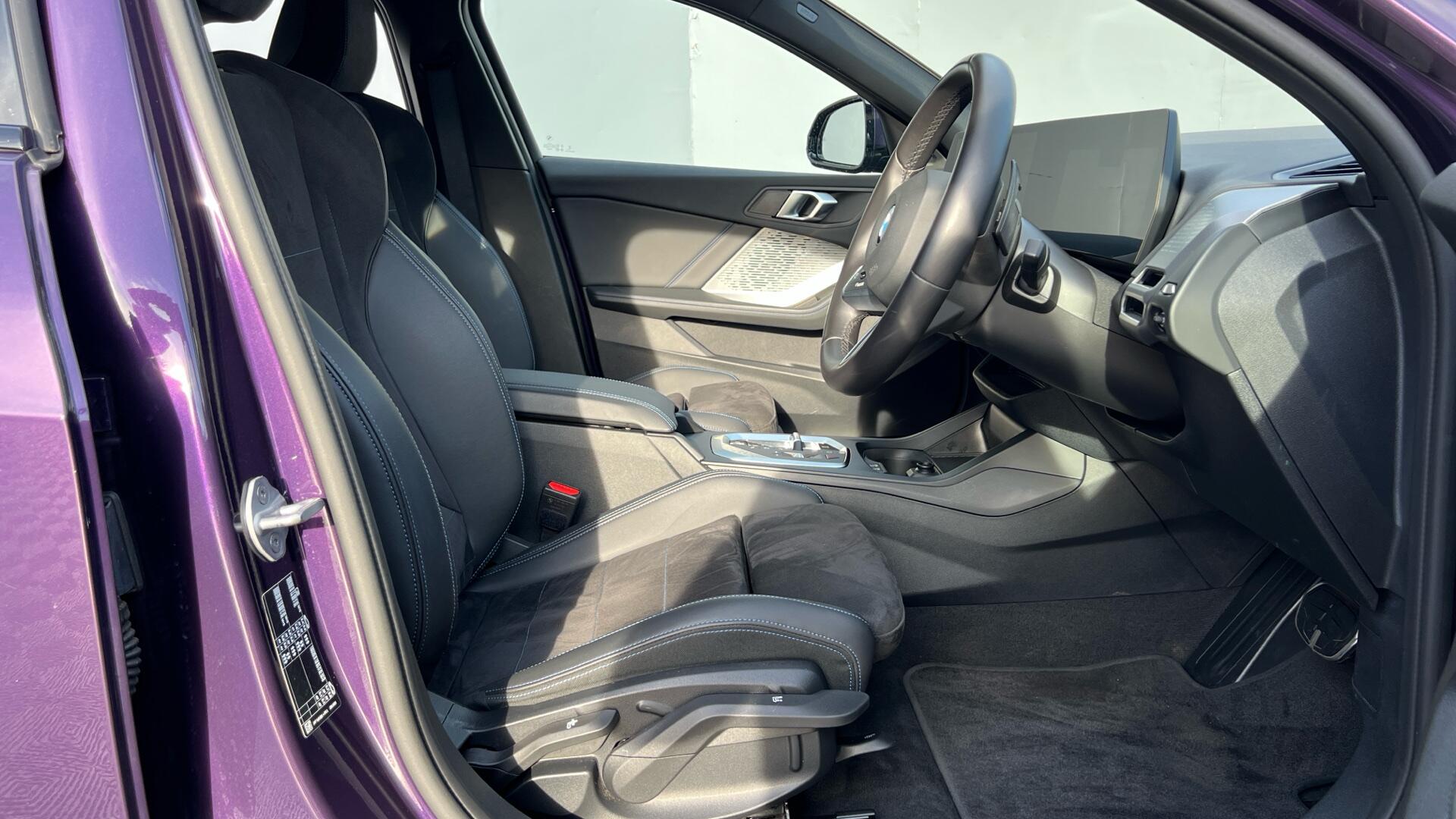 BMW 1 Series view 12