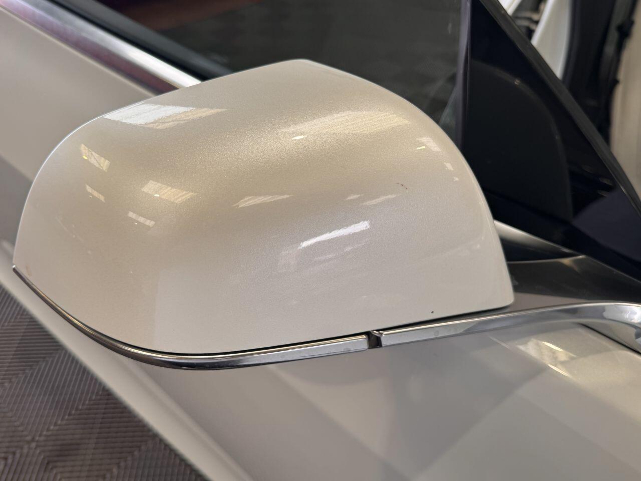 Tesla Model 3 view 20