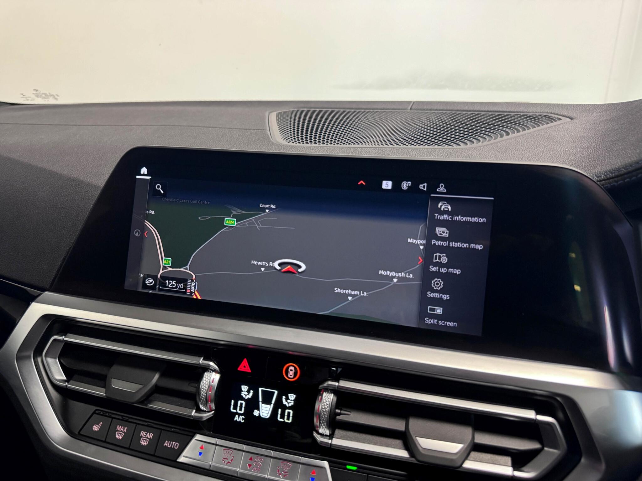 BMW 3 Series view 13