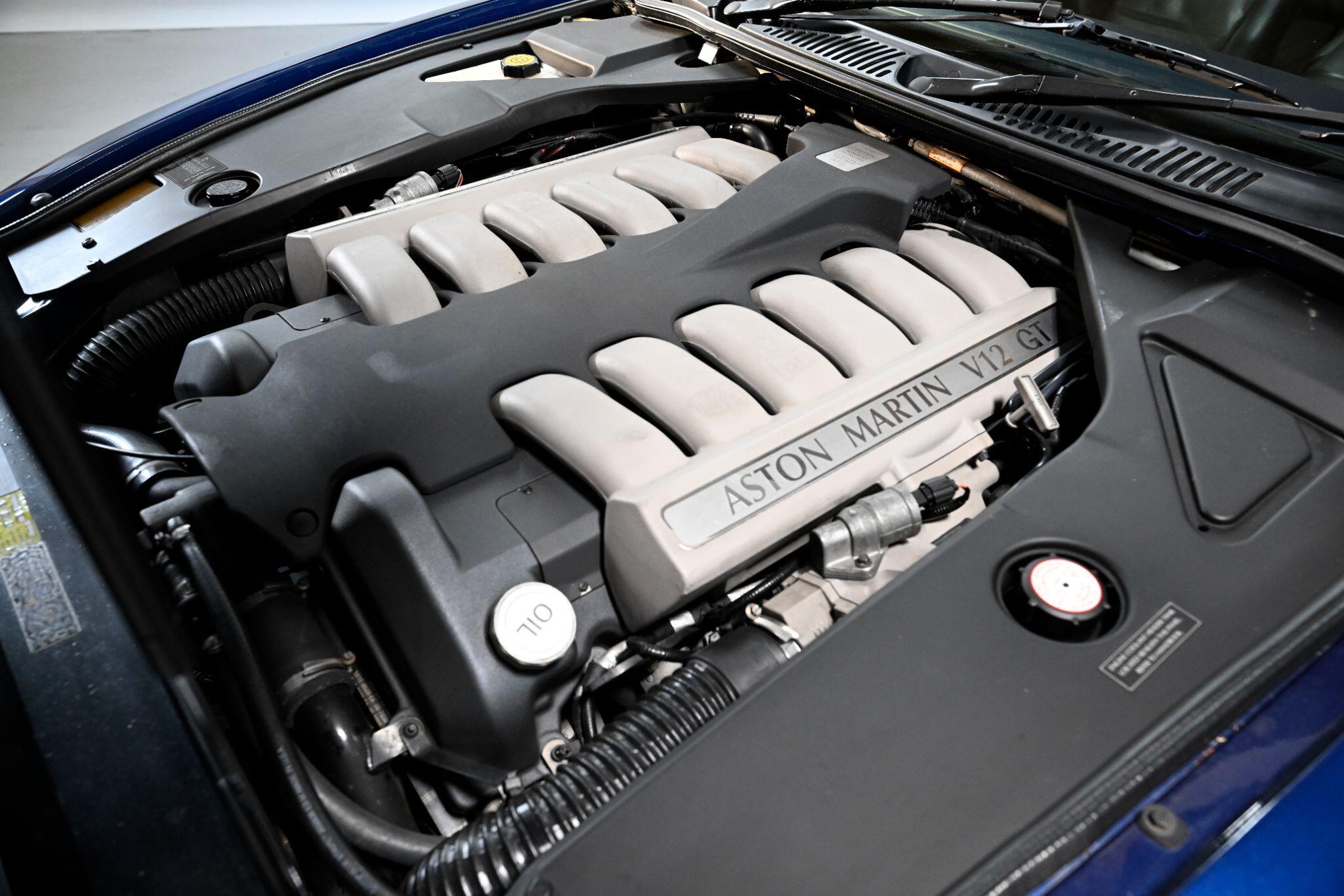 Aston Martin DB7 view 20