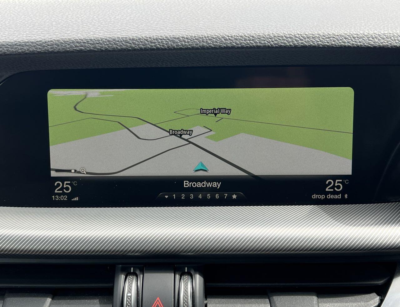 Alfa Romeo Stelvio view 49