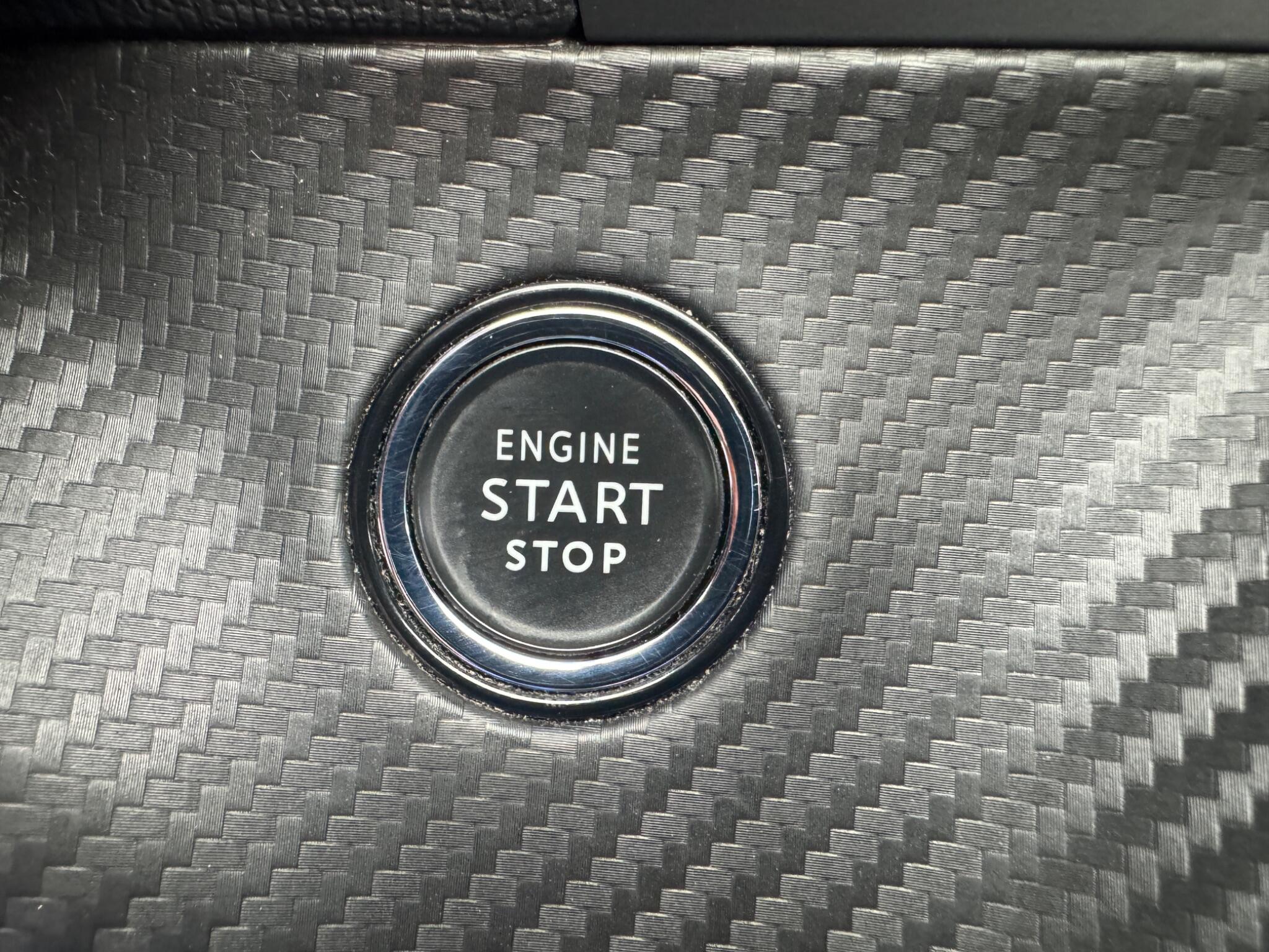 Peugeot E-208 view 34
