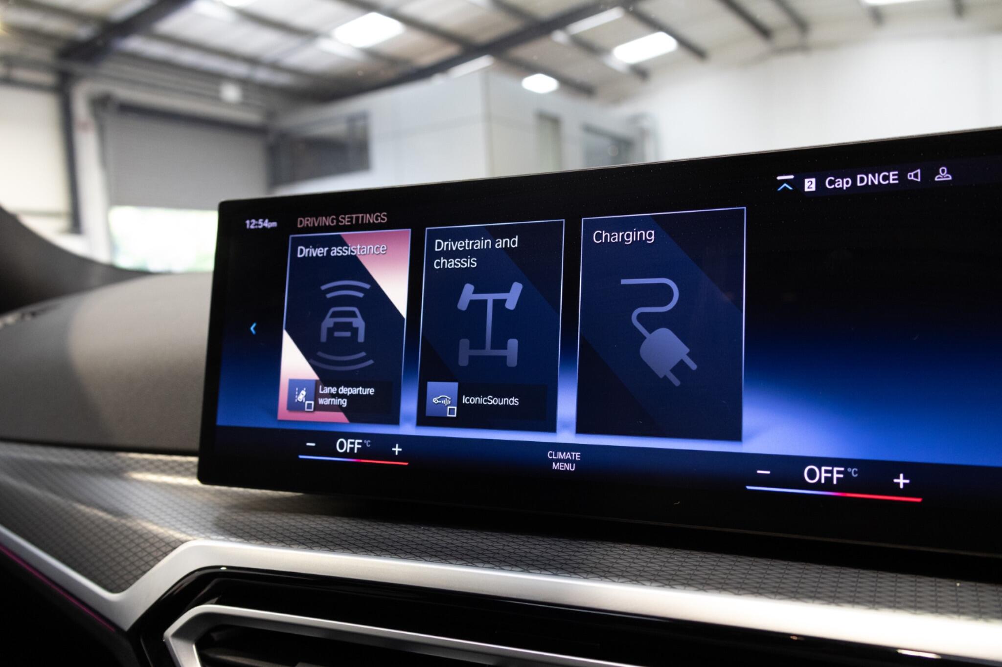 BMW 3 Series view 29