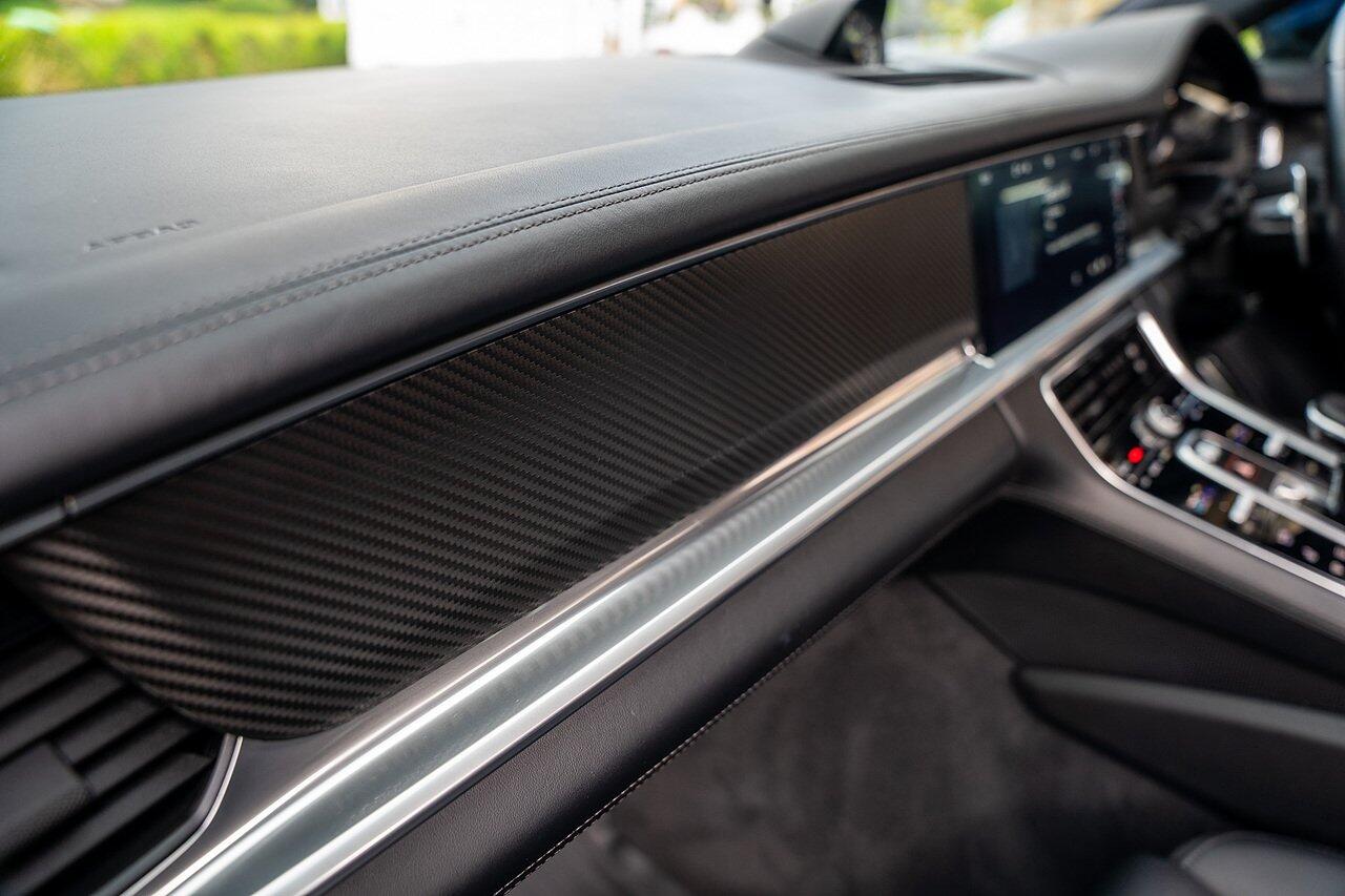 Porsche Panamera view 71