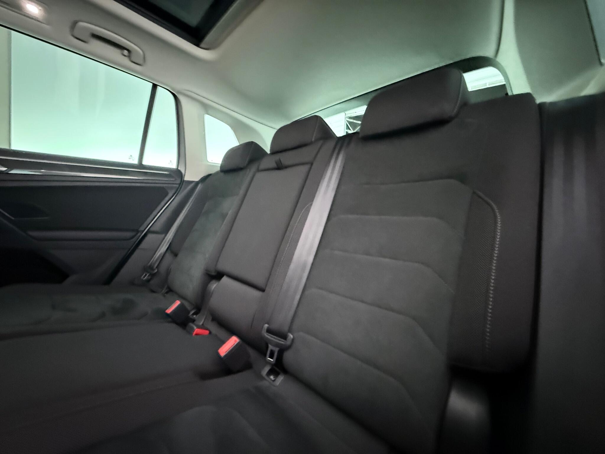 Volkswagen Tiguan view 30
