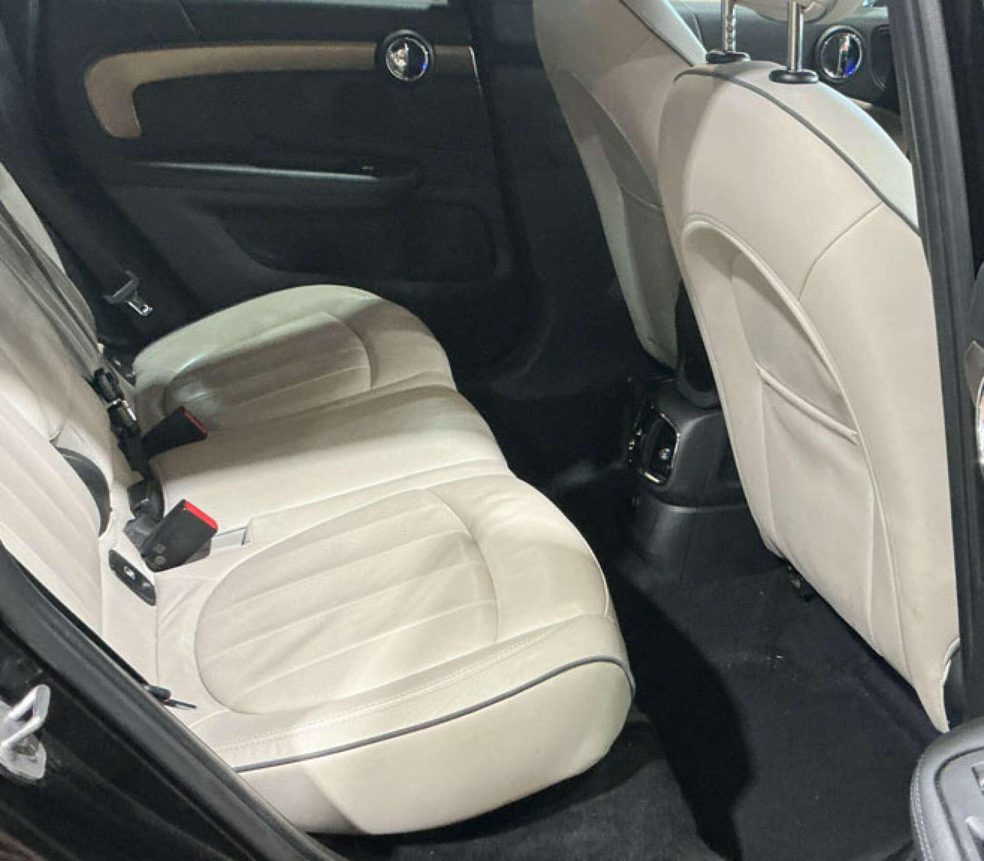 Mini Countryman view 5