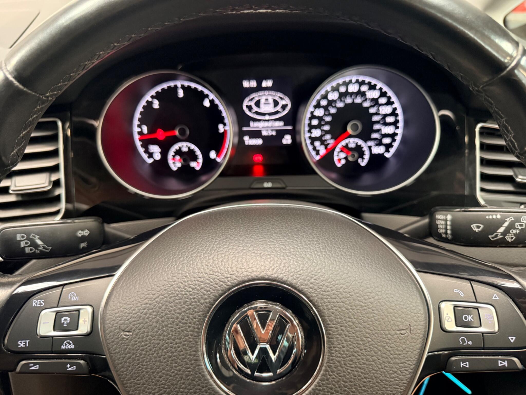 Volkswagen Golf Sportsvan view 19