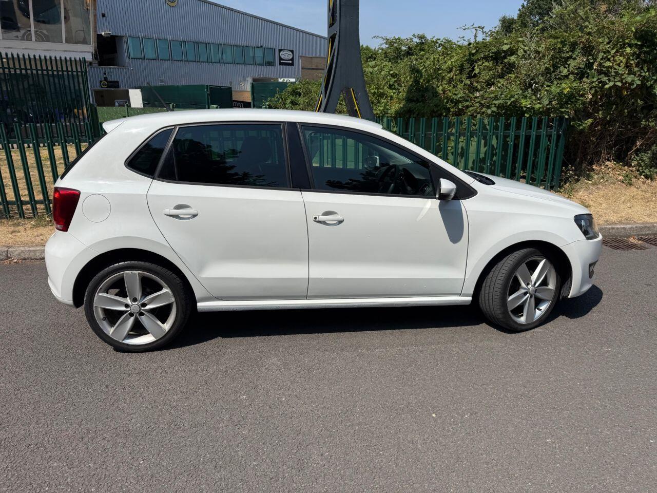 Volkswagen Polo view 15