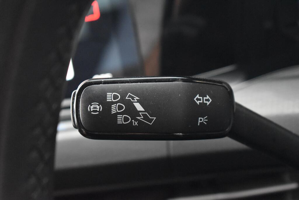 Volkswagen Golf view 55