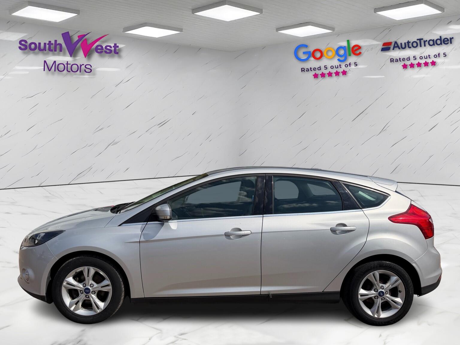 Ford Focus view 10