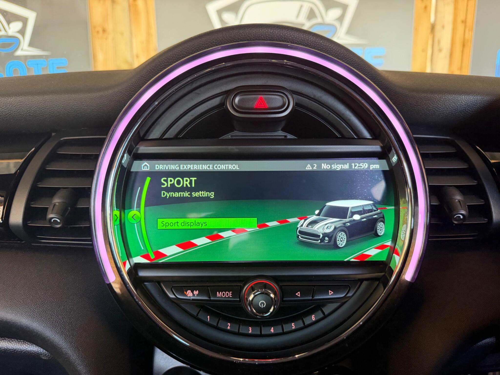 Mini Hatch view 35