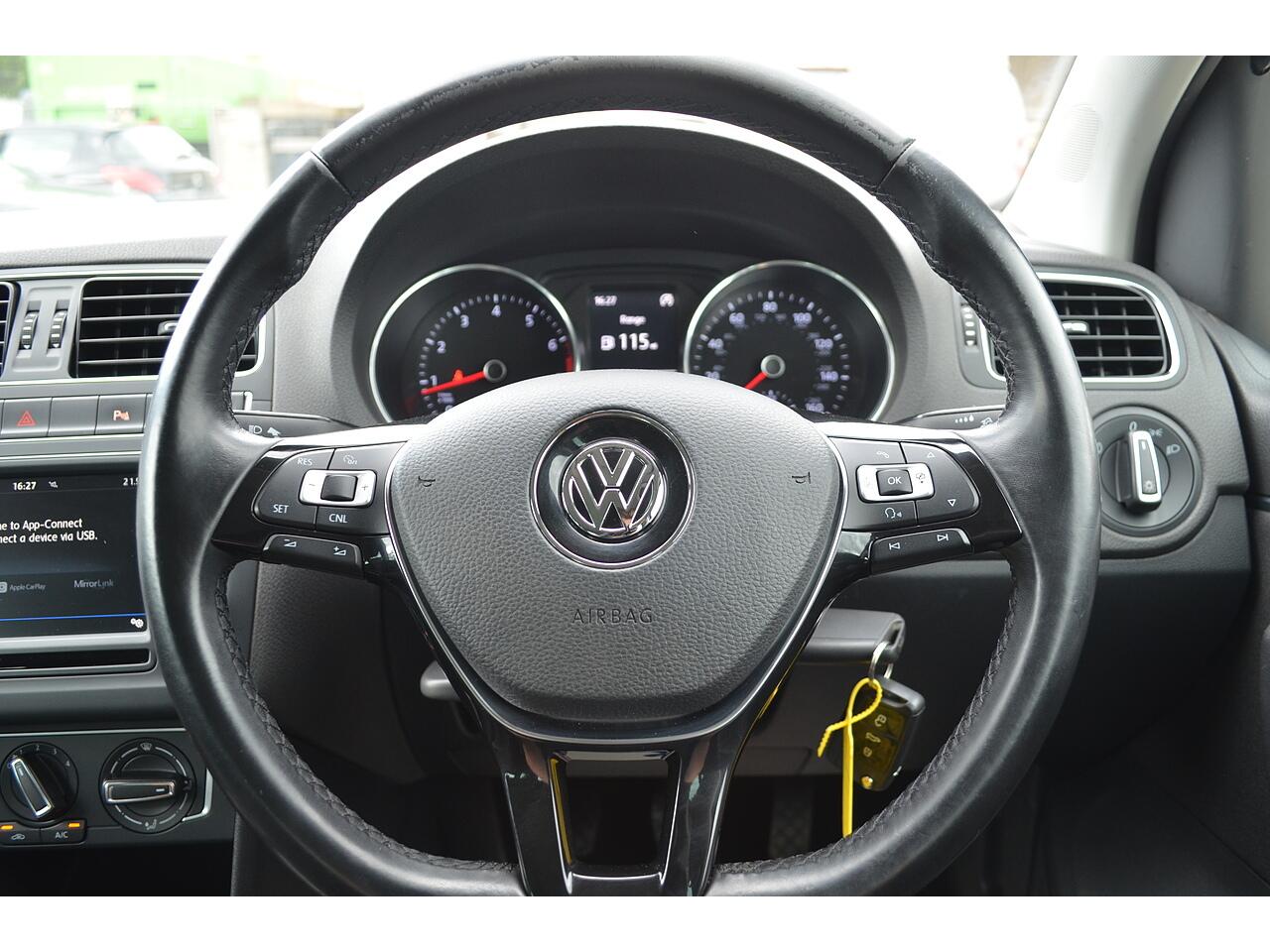 Volkswagen Polo view 15