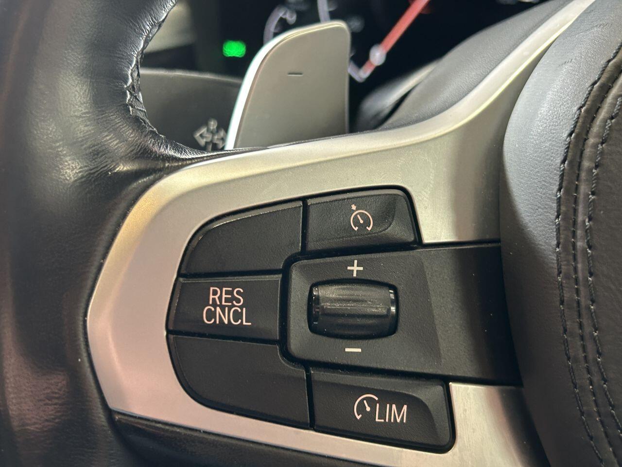BMW 5 Series view 38