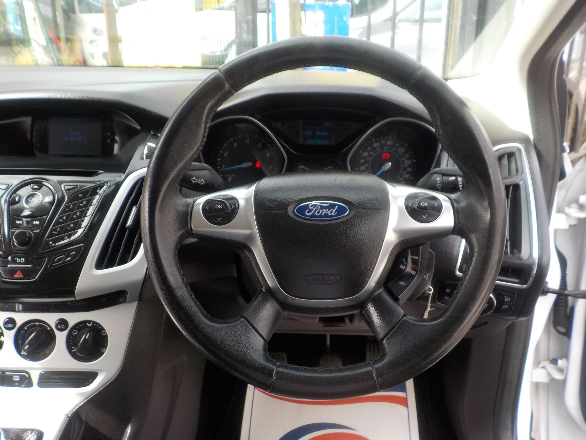 Ford Focus 1.6 Zetec Euro 5 5dr