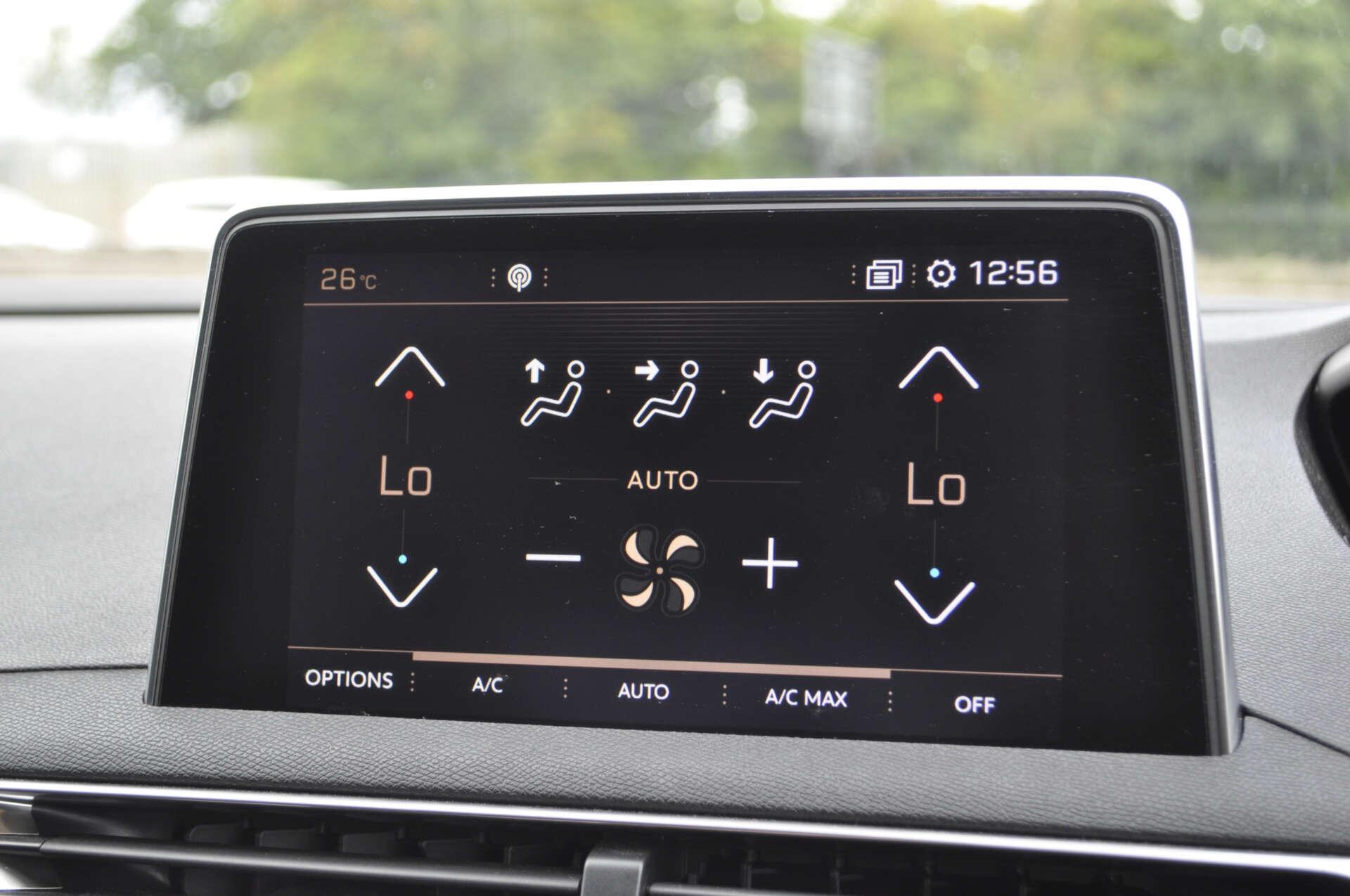 Peugeot 3008 view 18