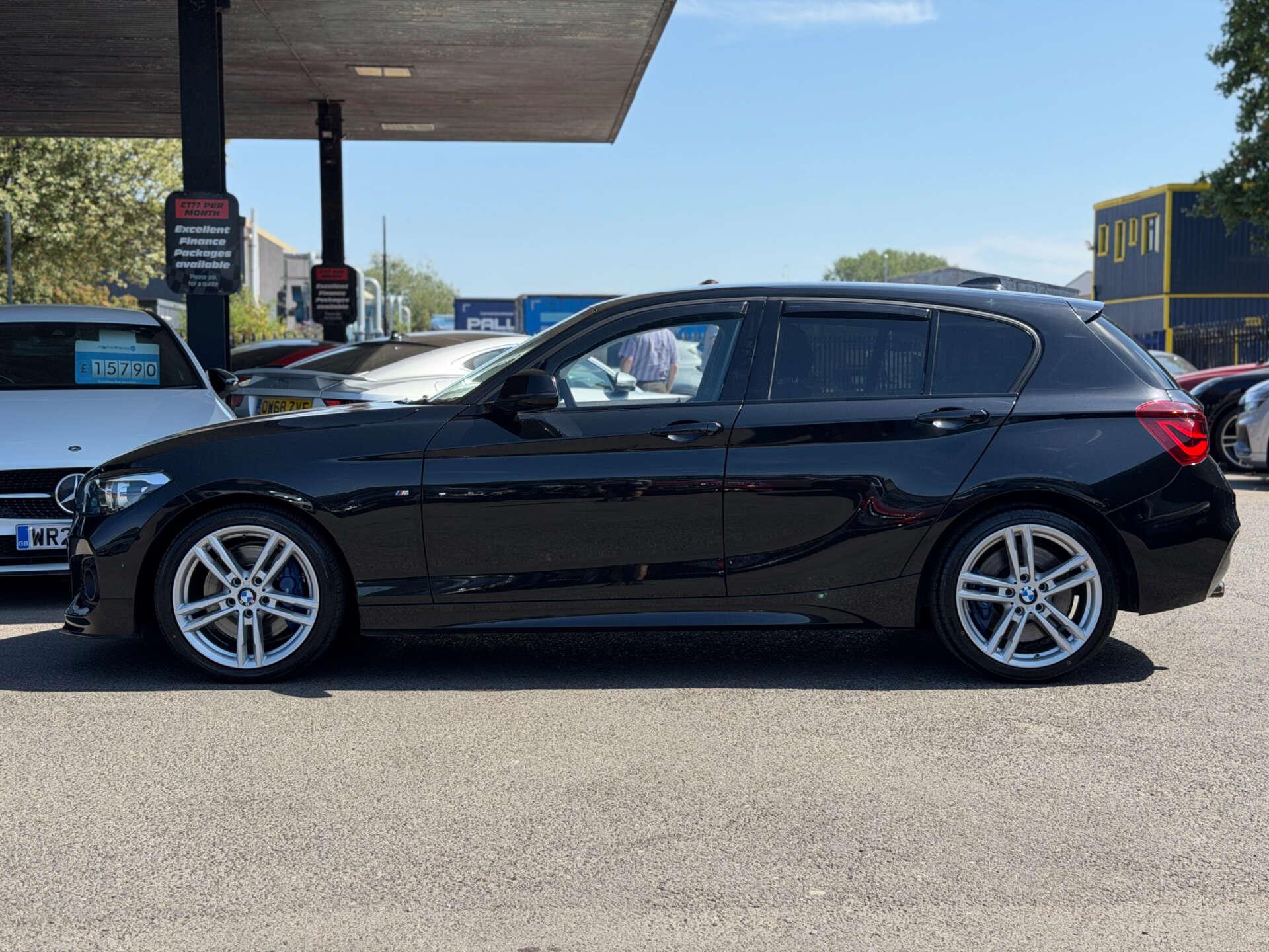 BMW 1 Series view 8