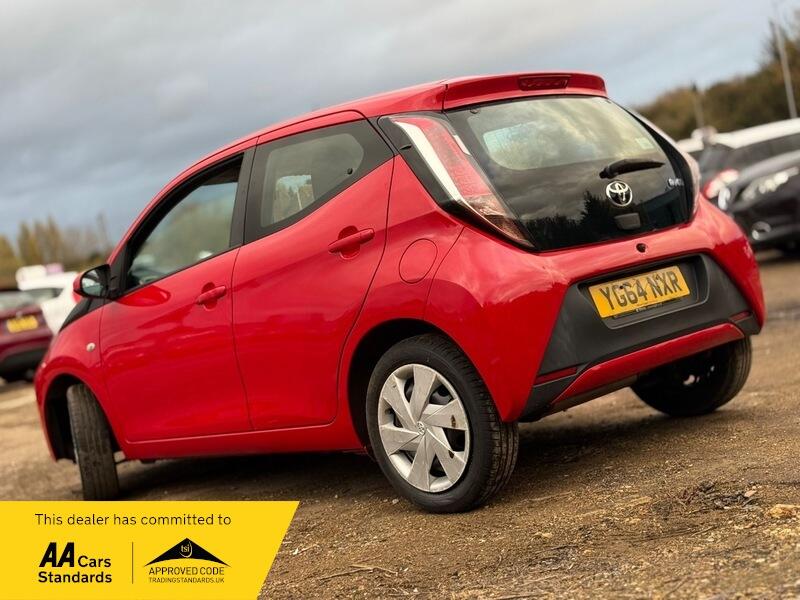 2014 Toyota AYGO image 13