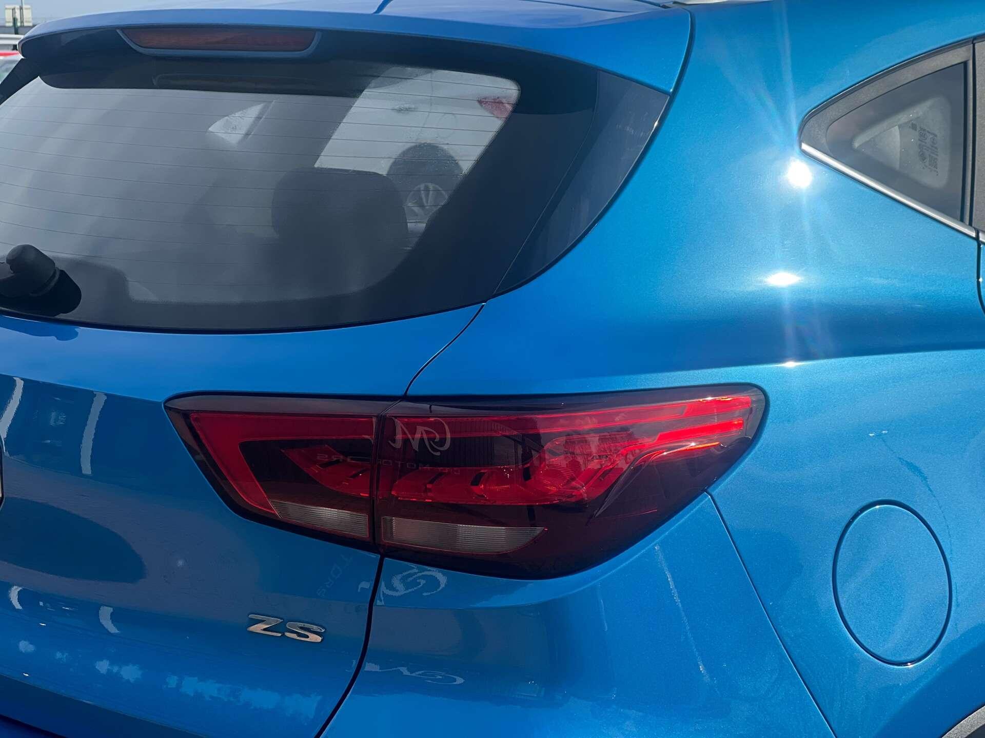 MG ZS view 8
