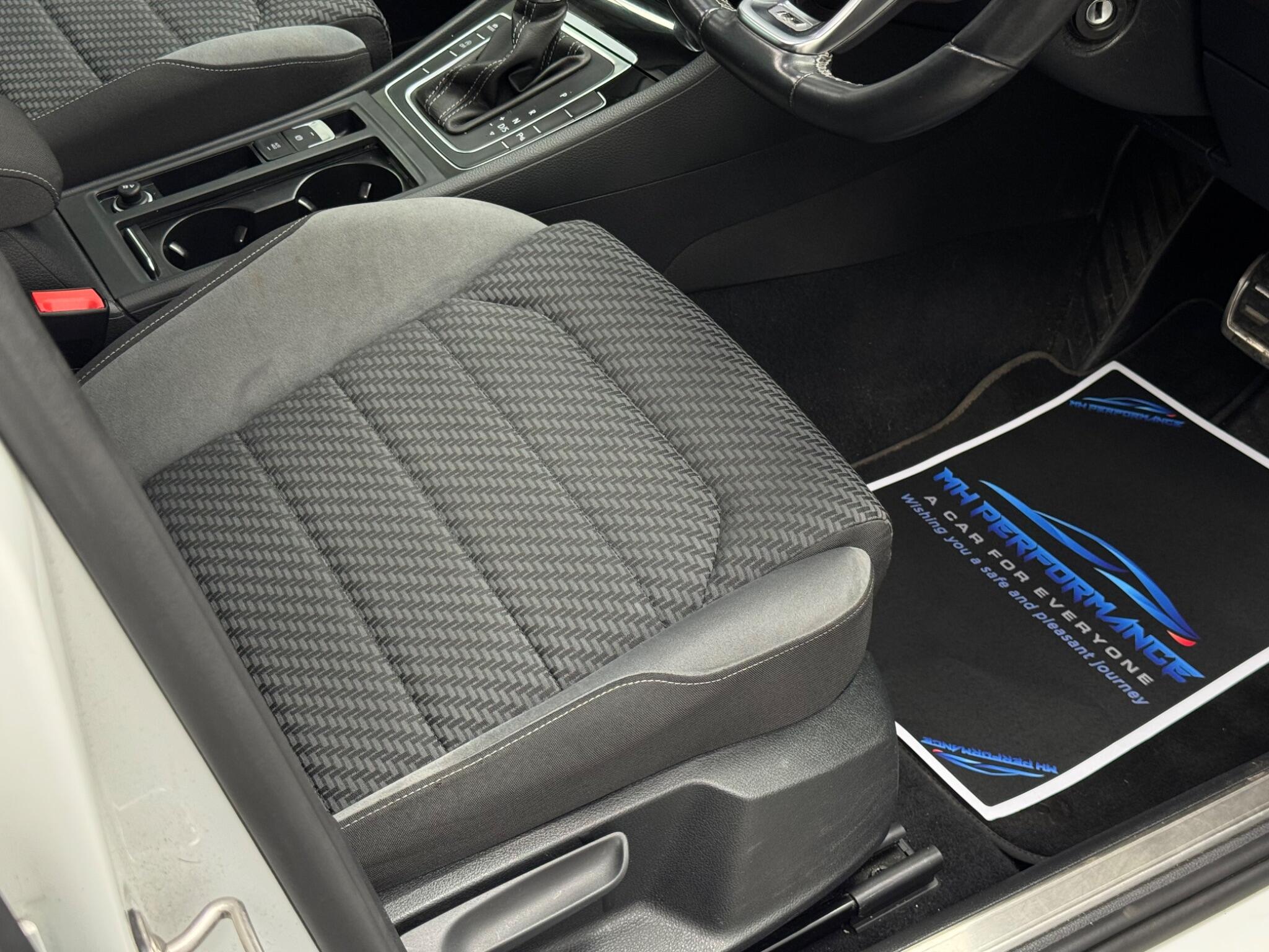 Volkswagen Golf view 62