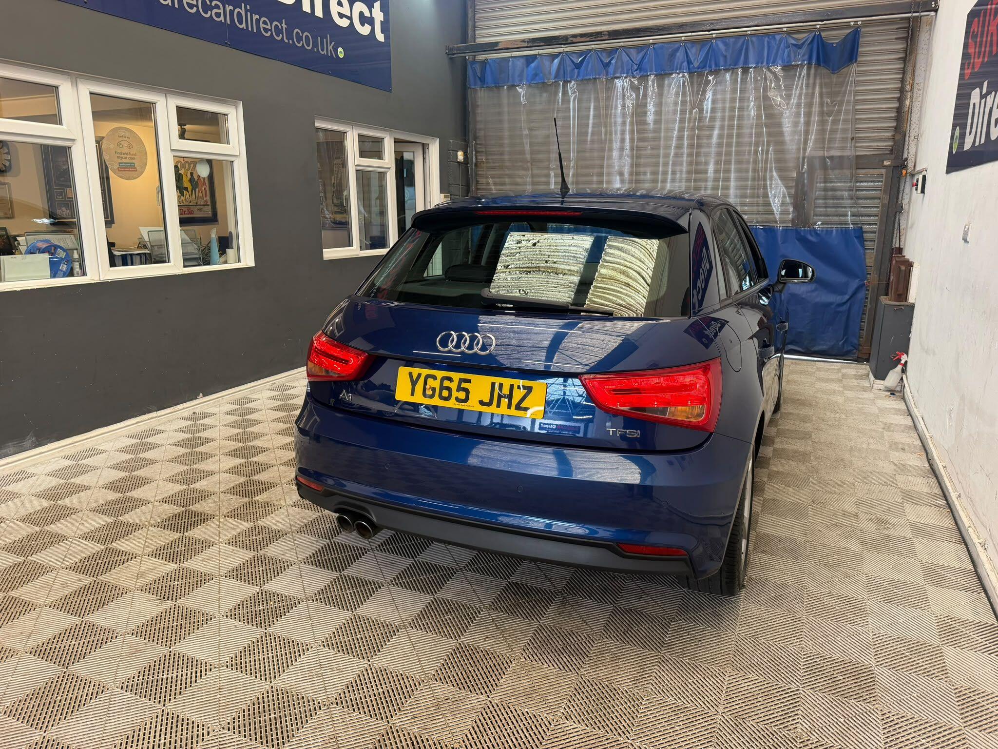 Audi A1 view 11