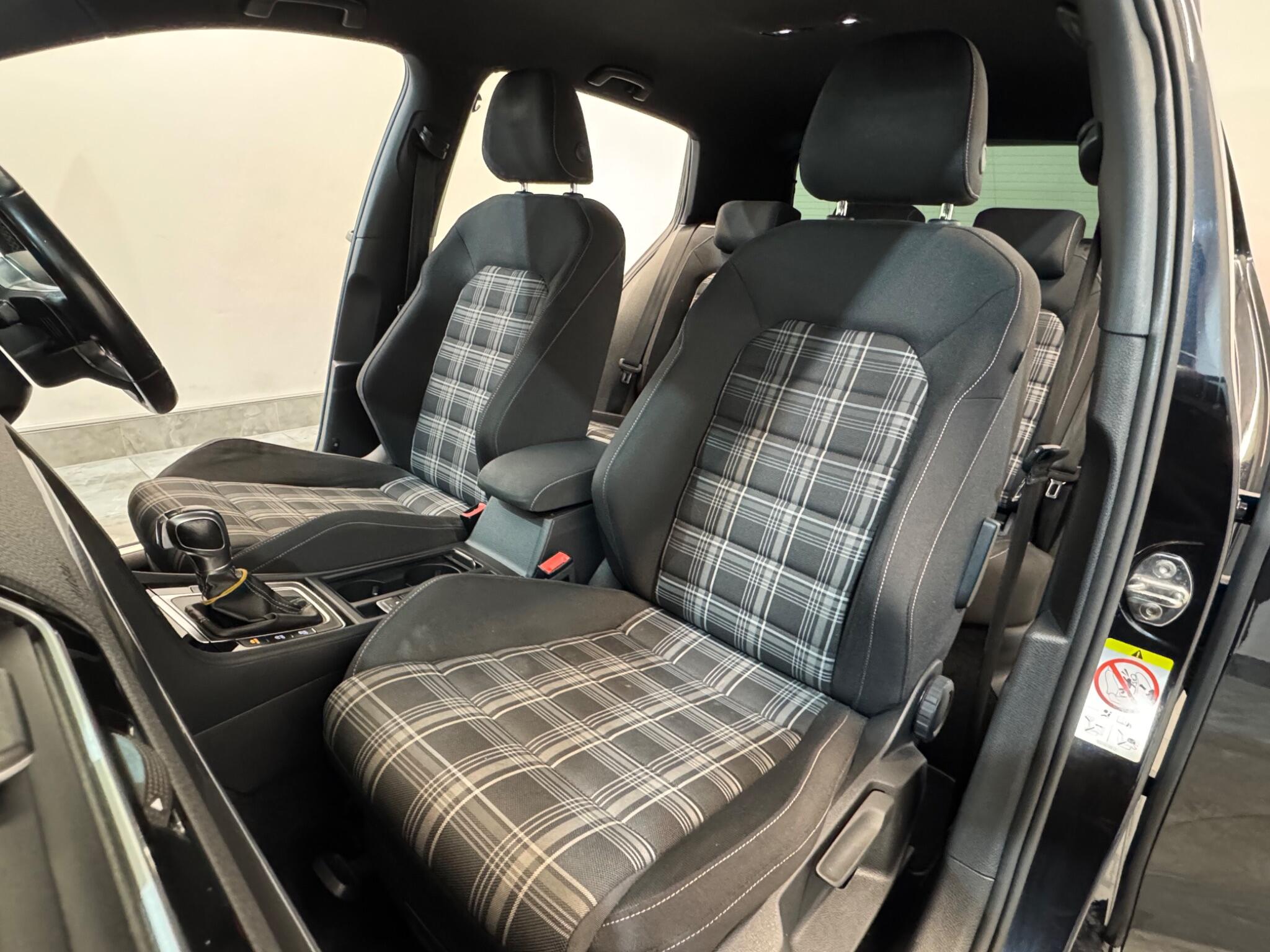 Volkswagen Golf view 32