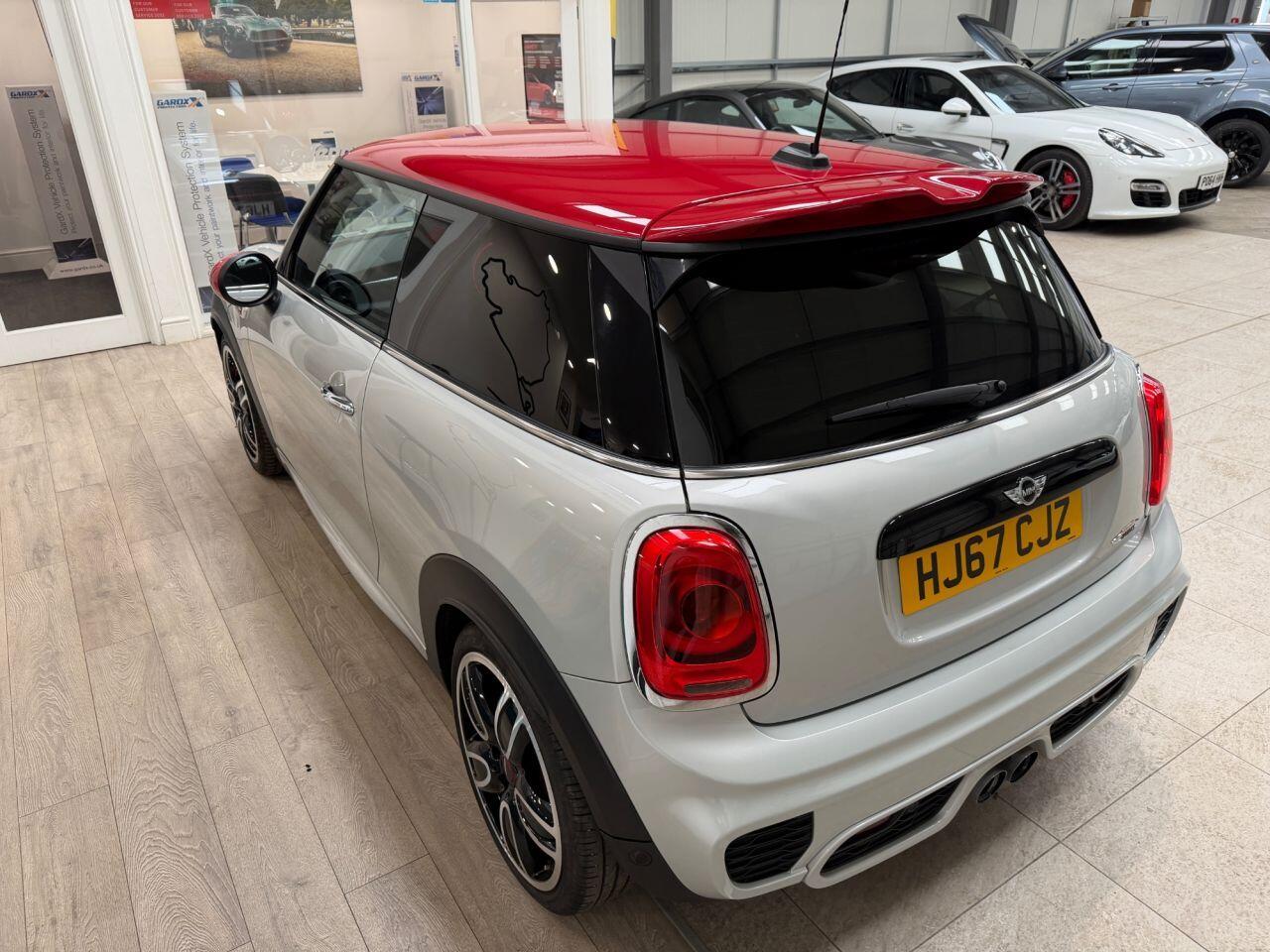 Mini Cooper view 18