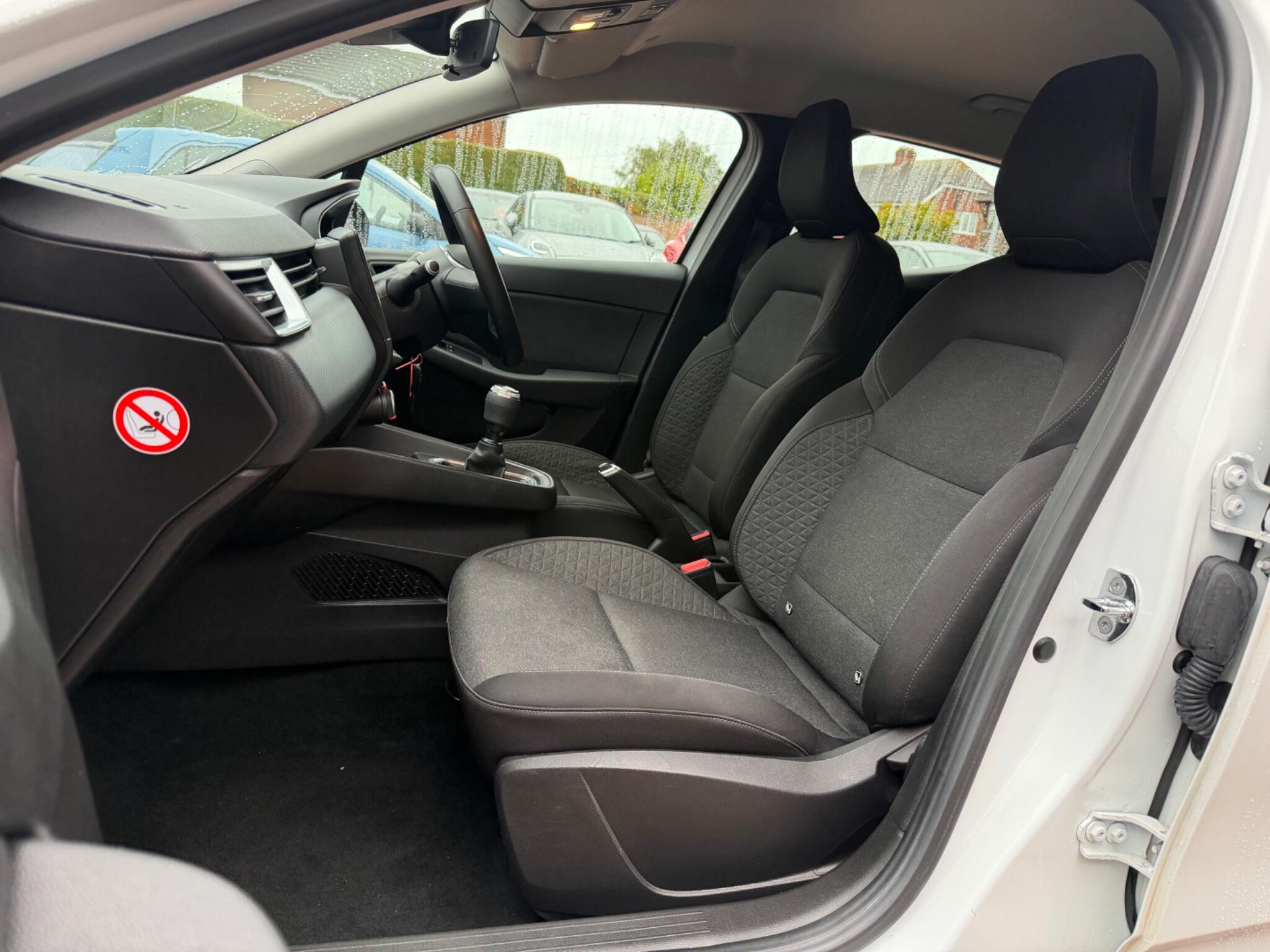 Renault Clio view 54