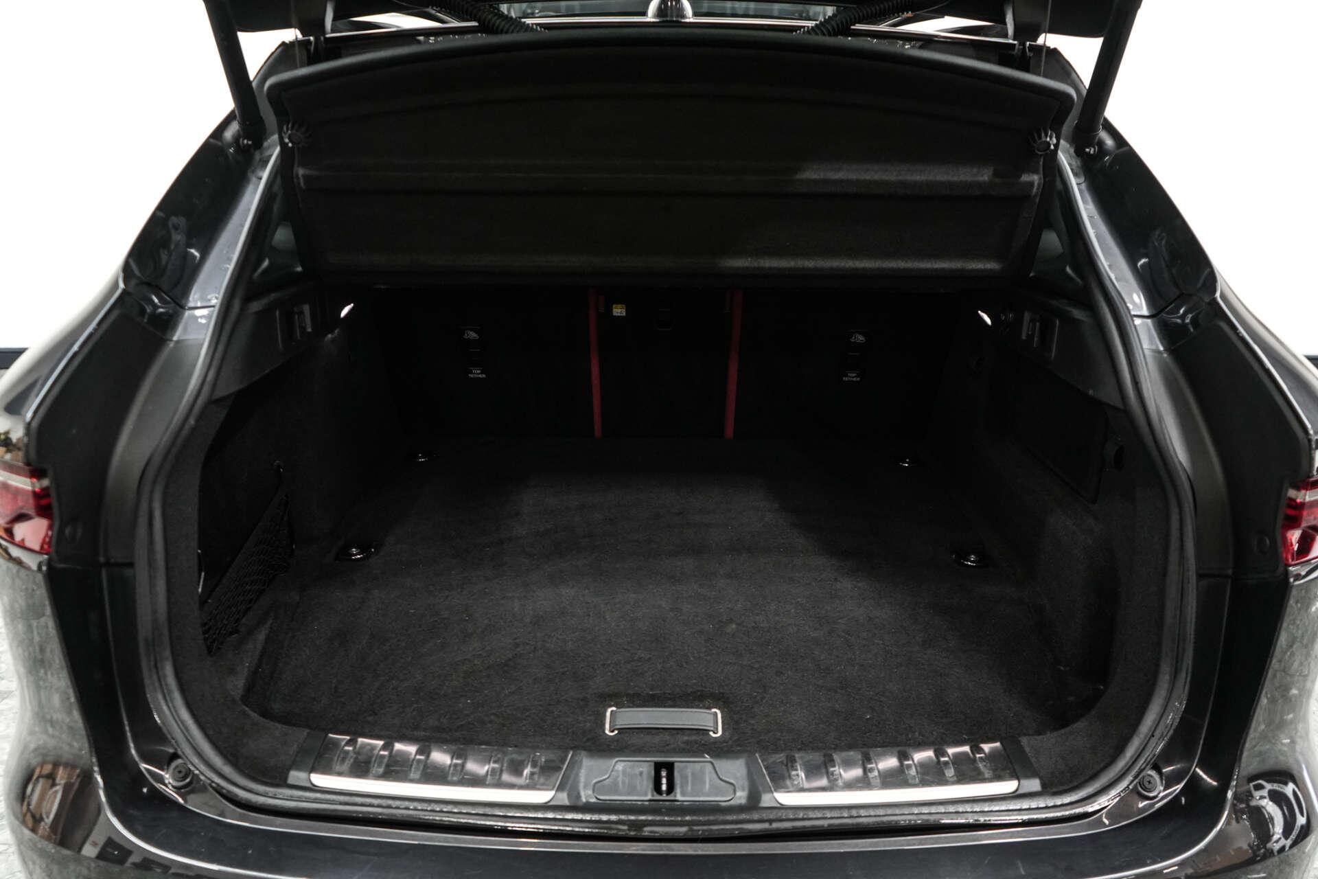 Jaguar F-Pace view 12