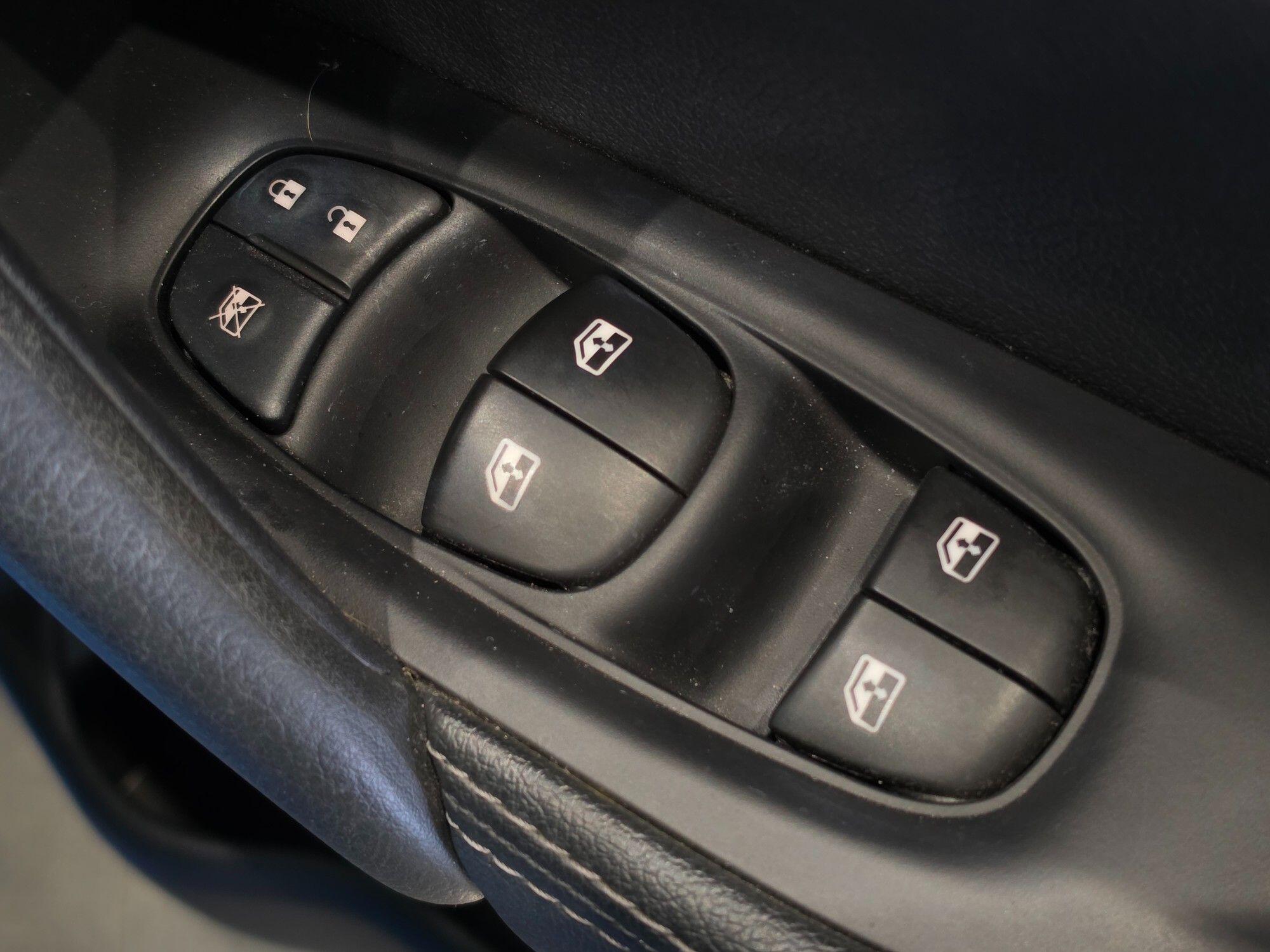 Nissan Qashqai view 100