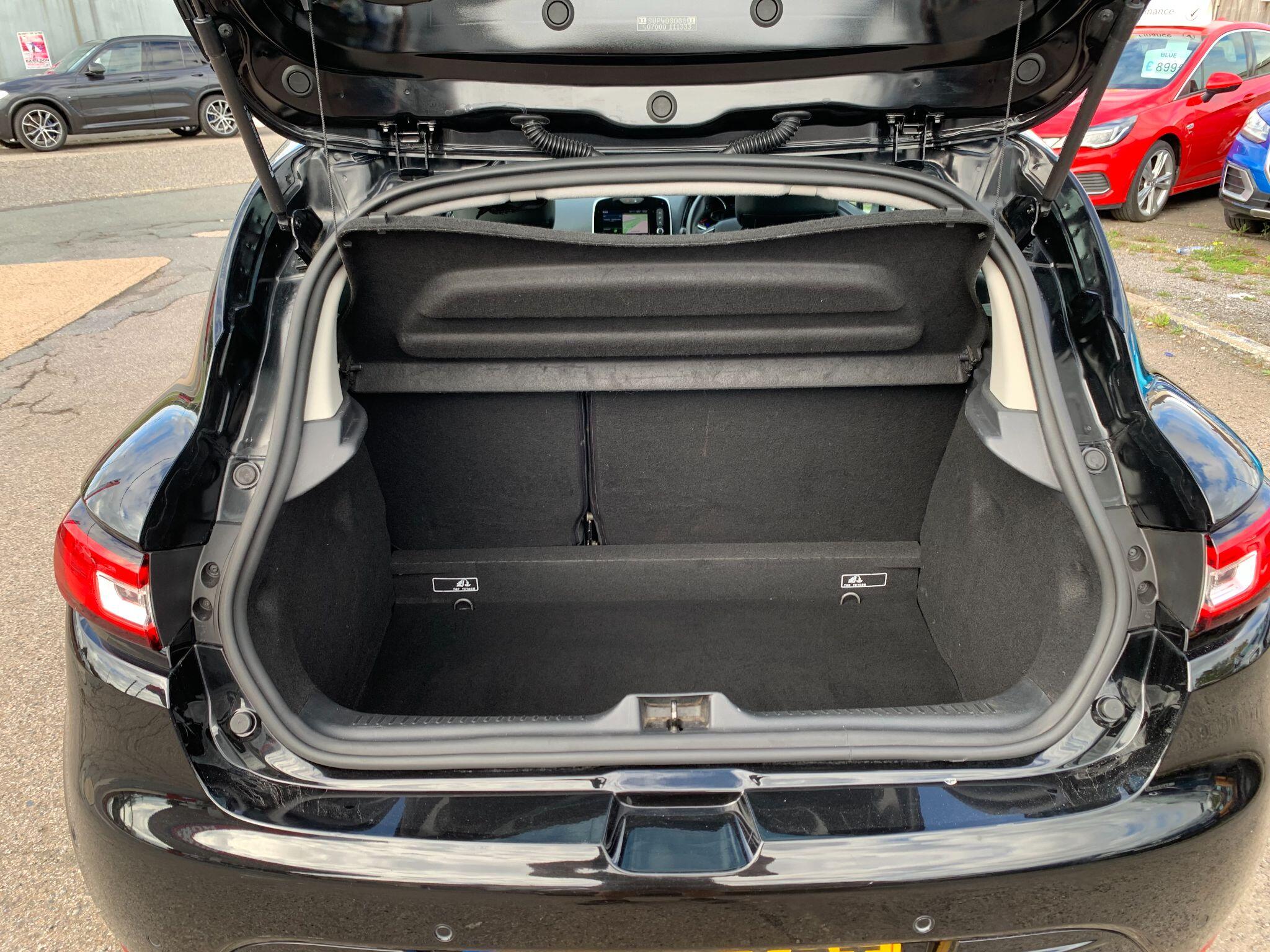 Renault Clio view 26