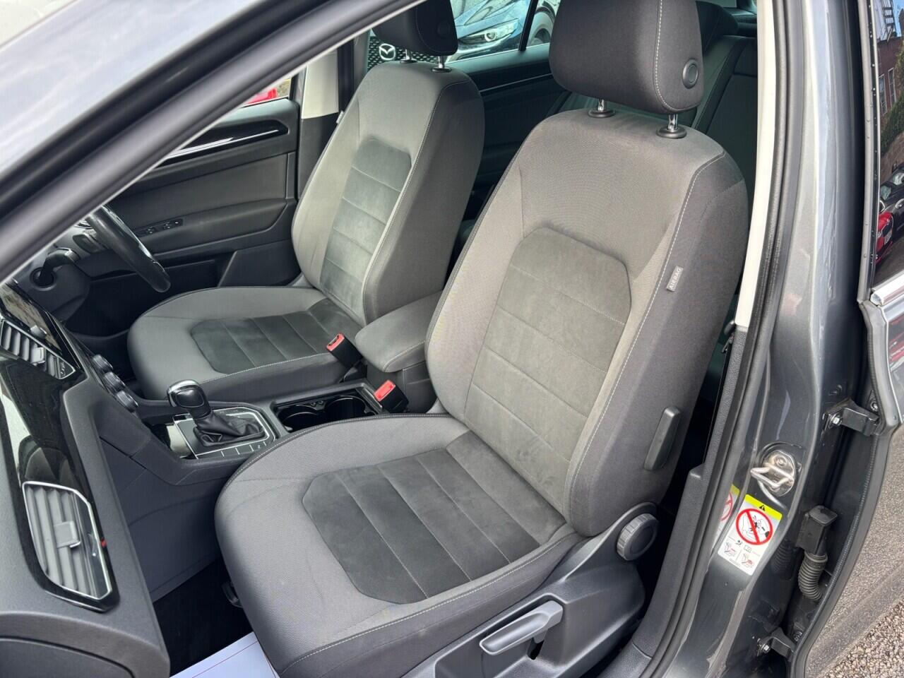 Volkswagen Golf SV view 12
