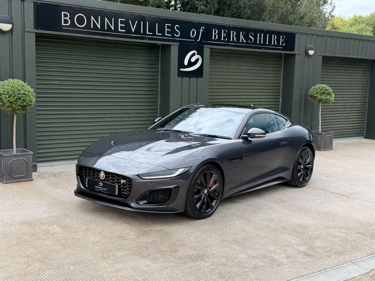 Jaguar F-Type view 8