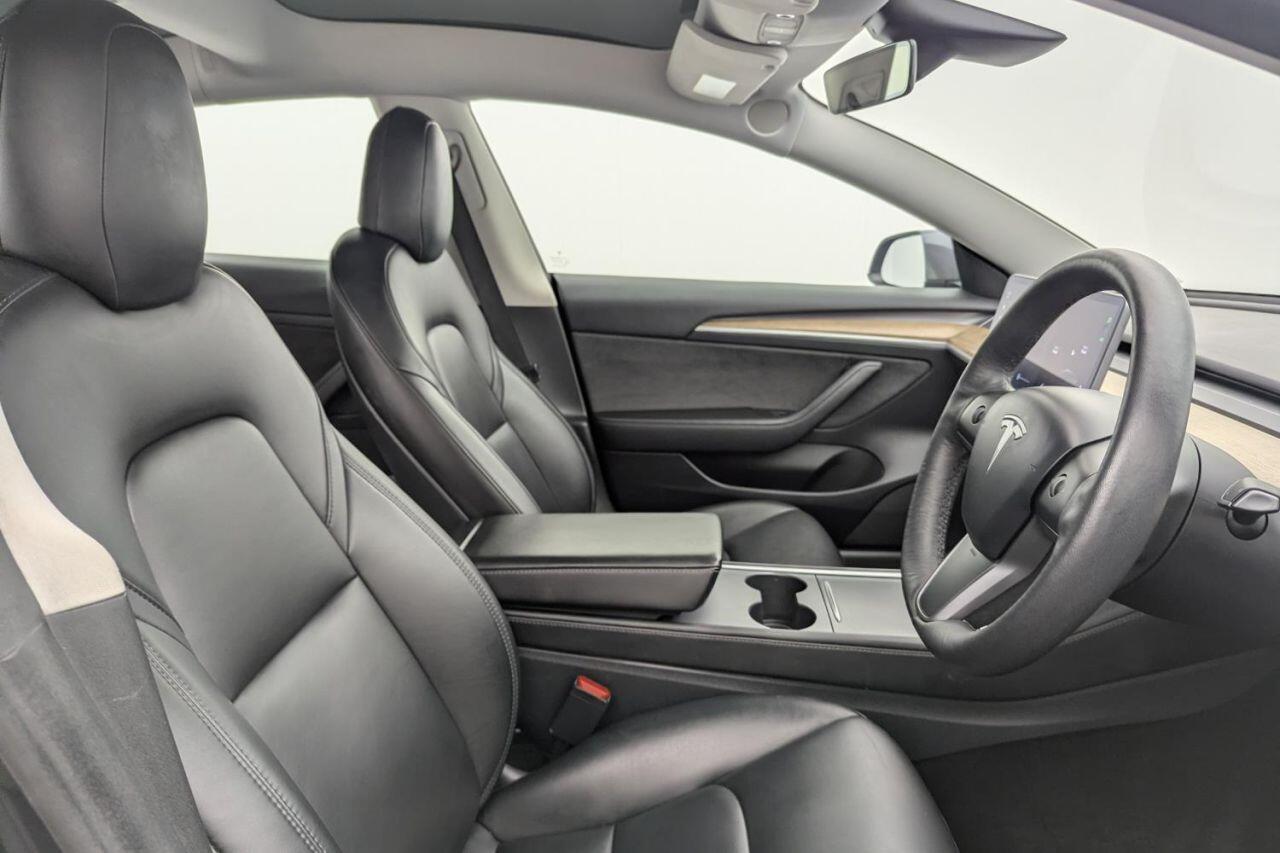 Tesla Model 3 view 3