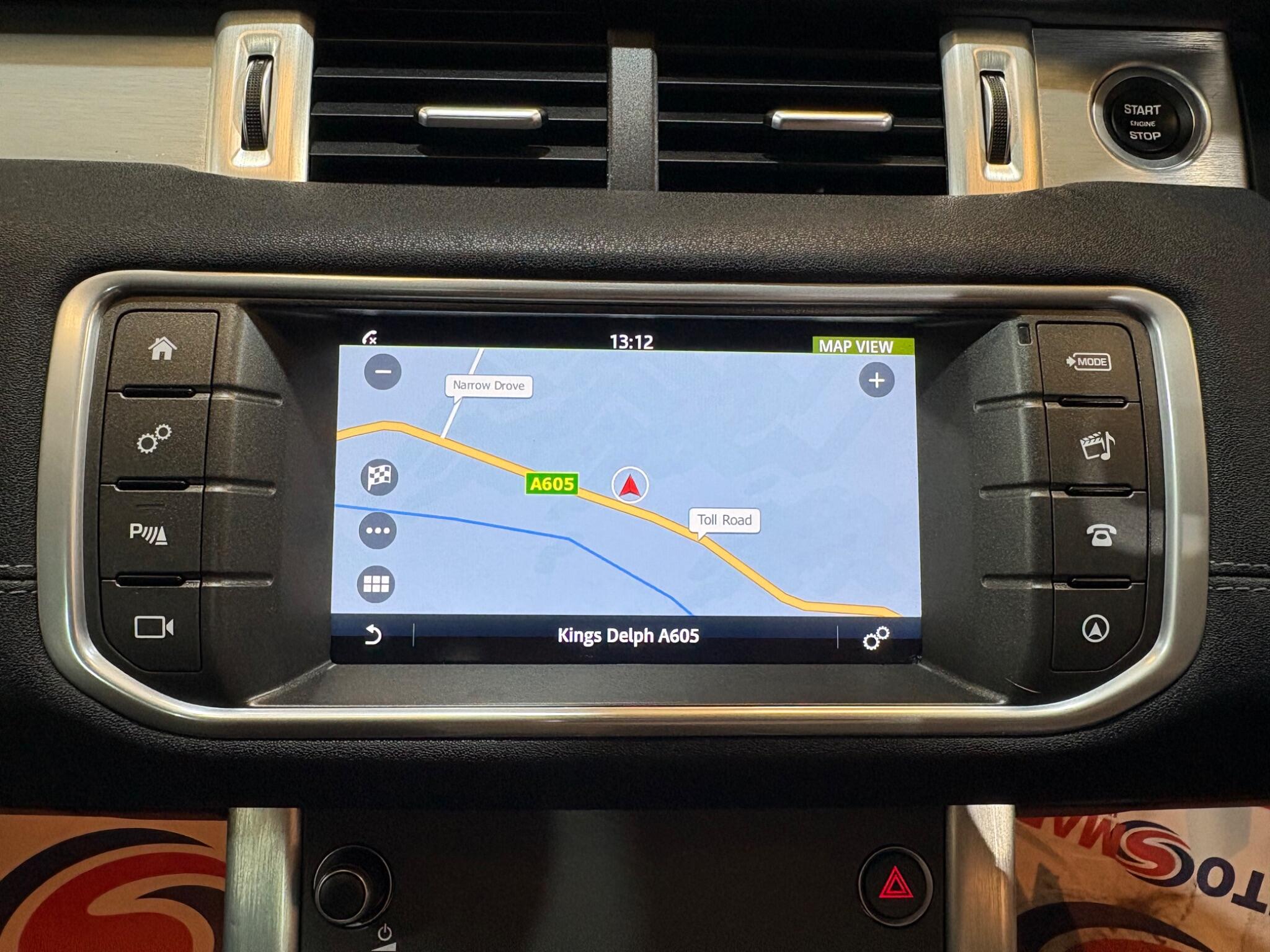 Land Rover Range Rover Evoque view 18