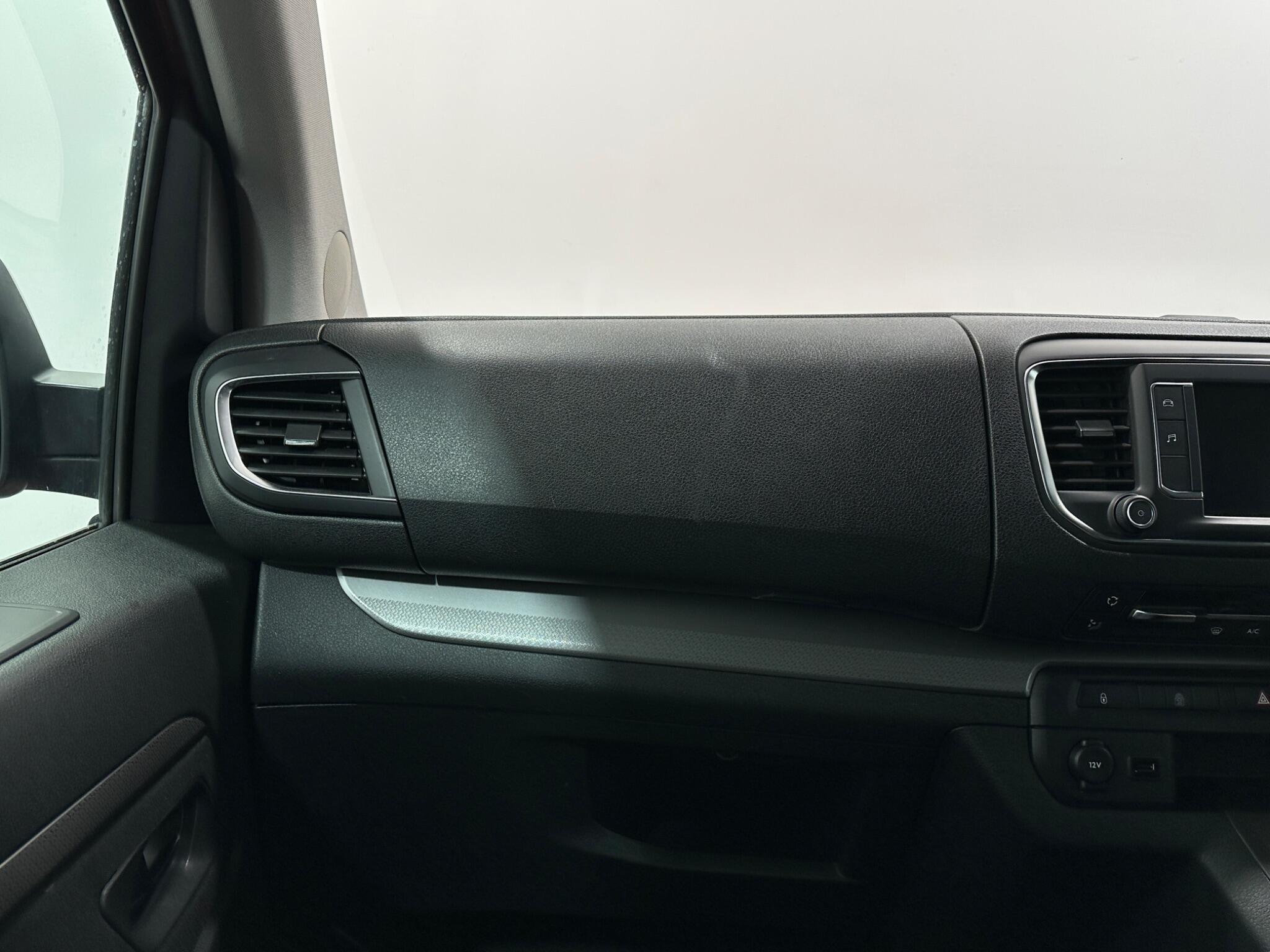 Citroen Spacetourer view 22