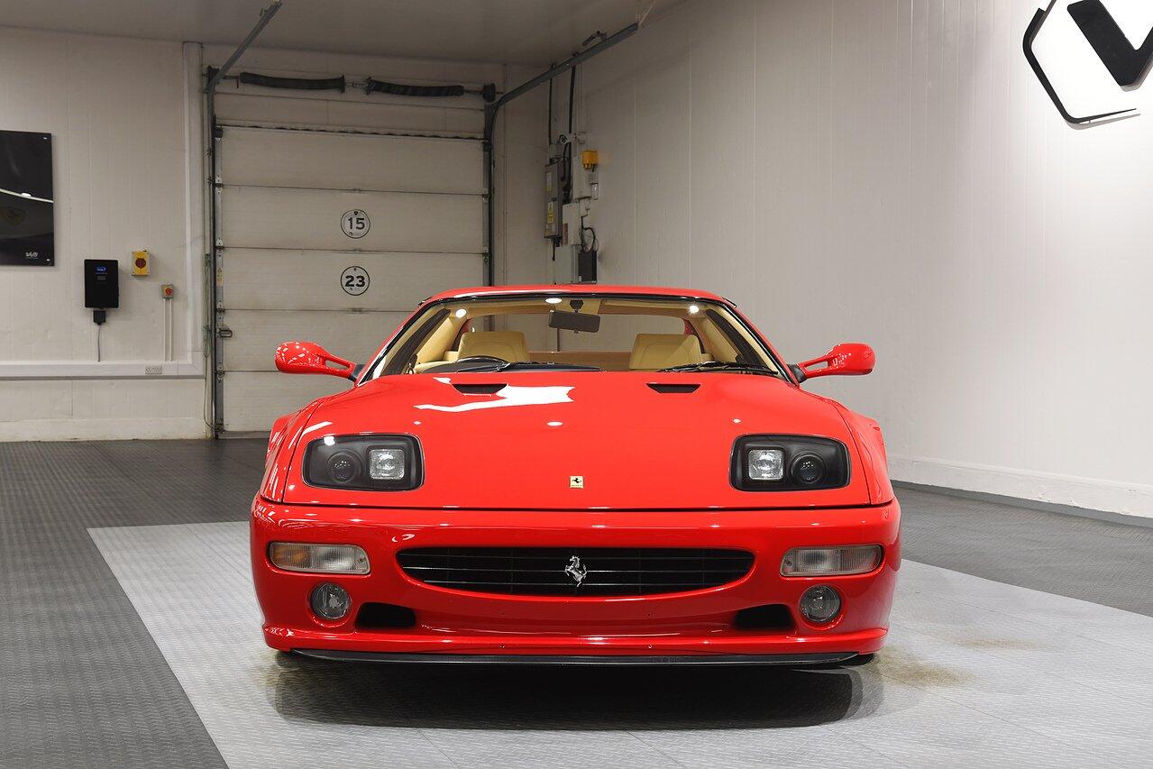 Ferrari 512 view 26